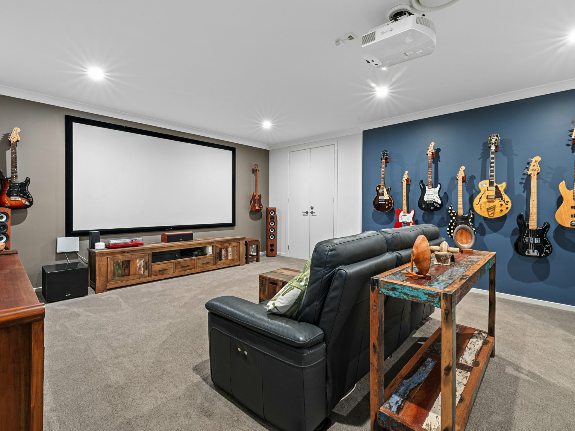 671 Casuarina Way, CASUARINA