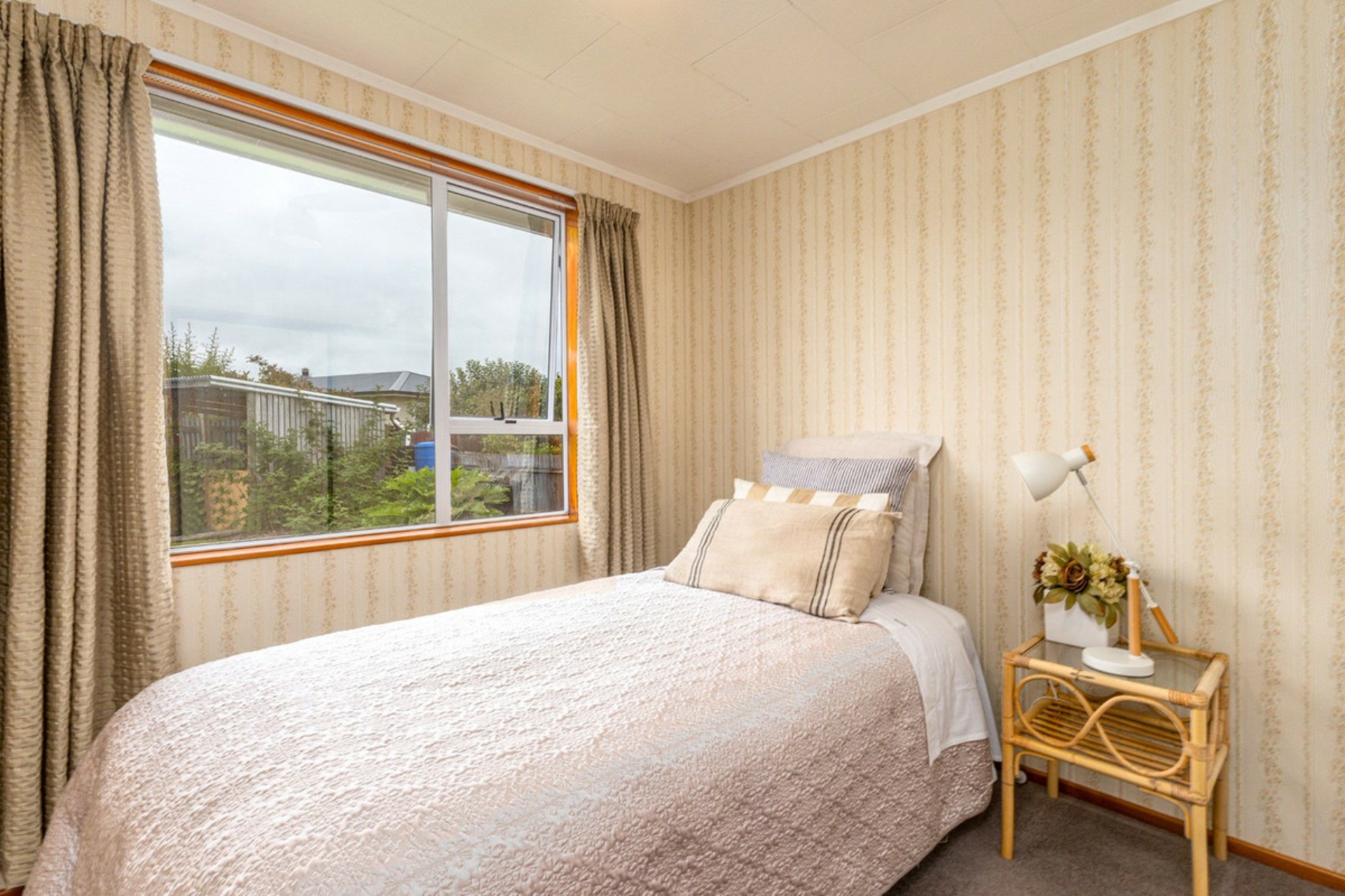 2 Banks Street, FAIRLIE