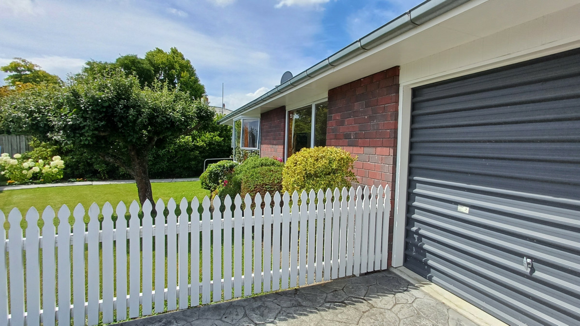 2 Banks Street, FAIRLIE