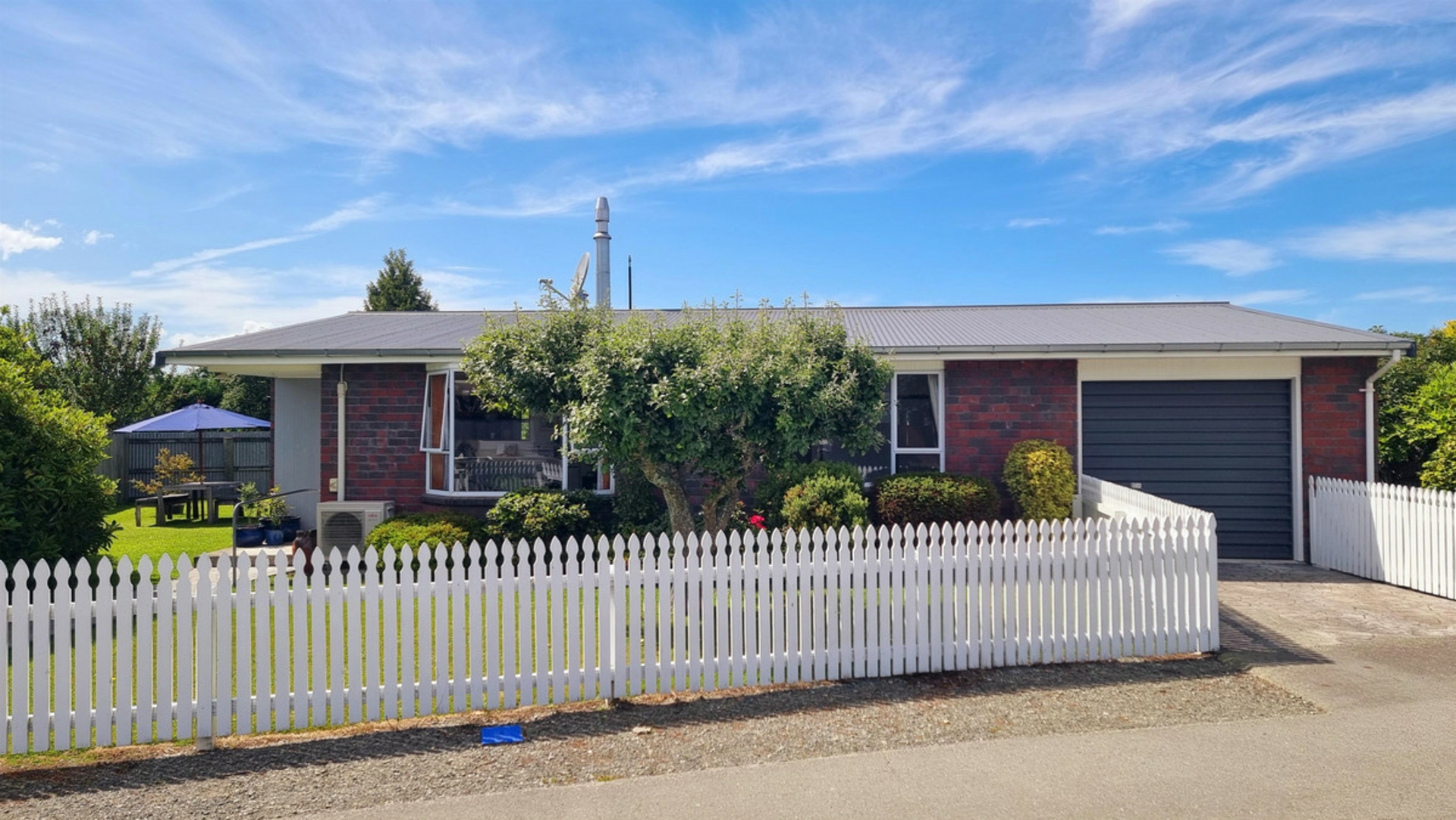 2 Banks Street, FAIRLIE