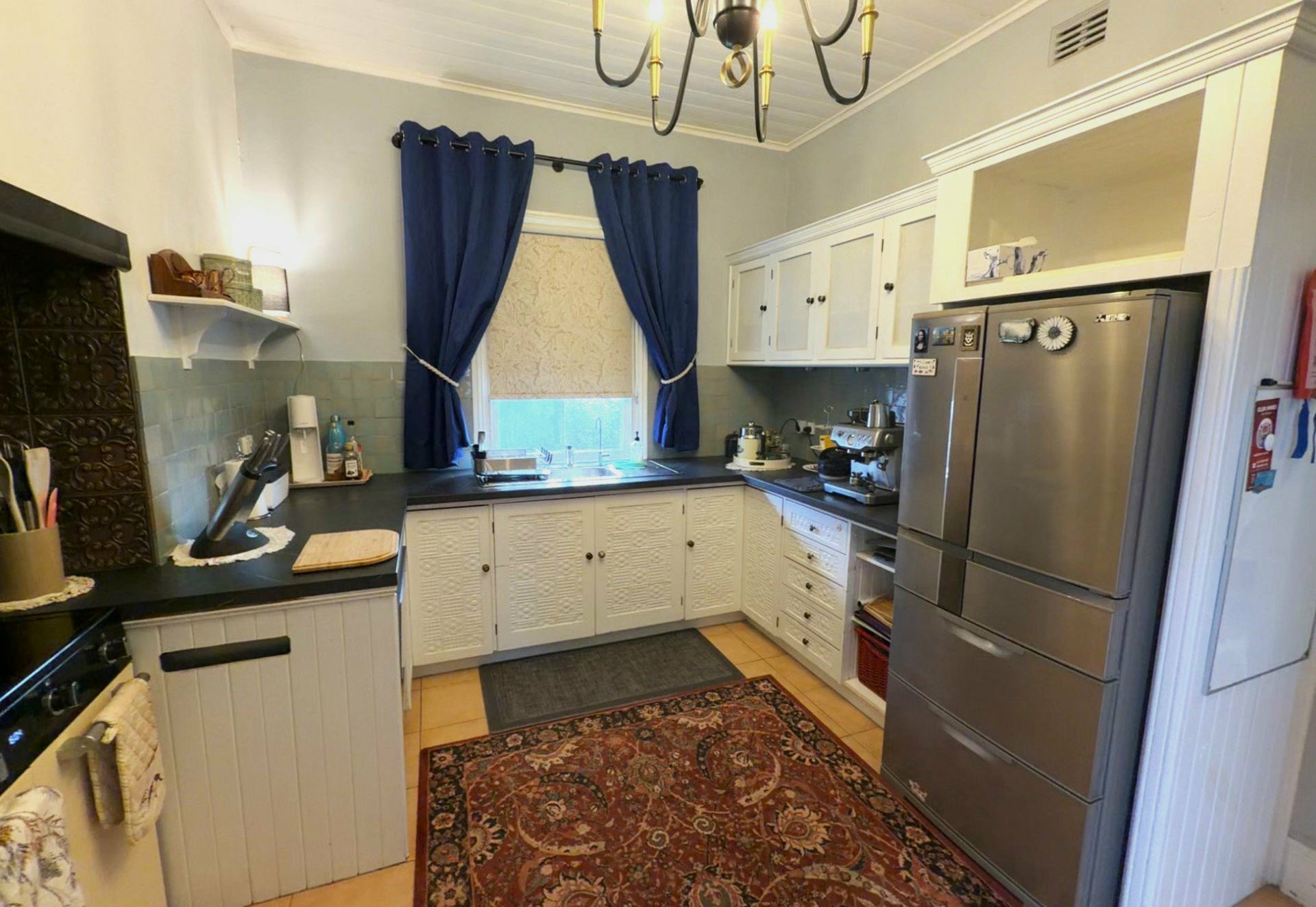 145 Lang Street — photo 2 of 14