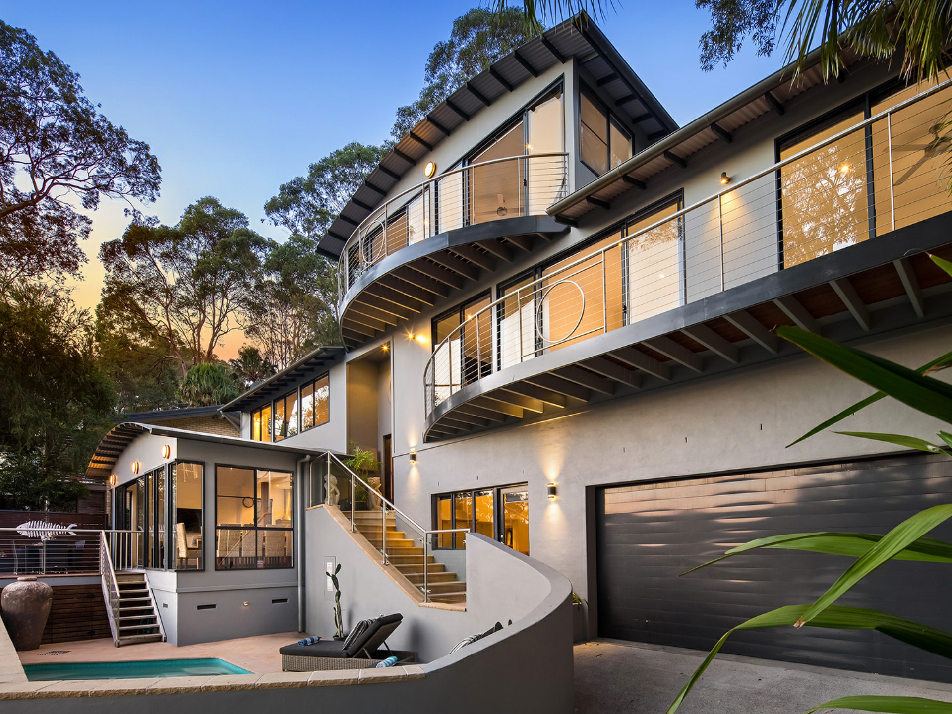 33 Prince Alfred Parade, NEWPORT