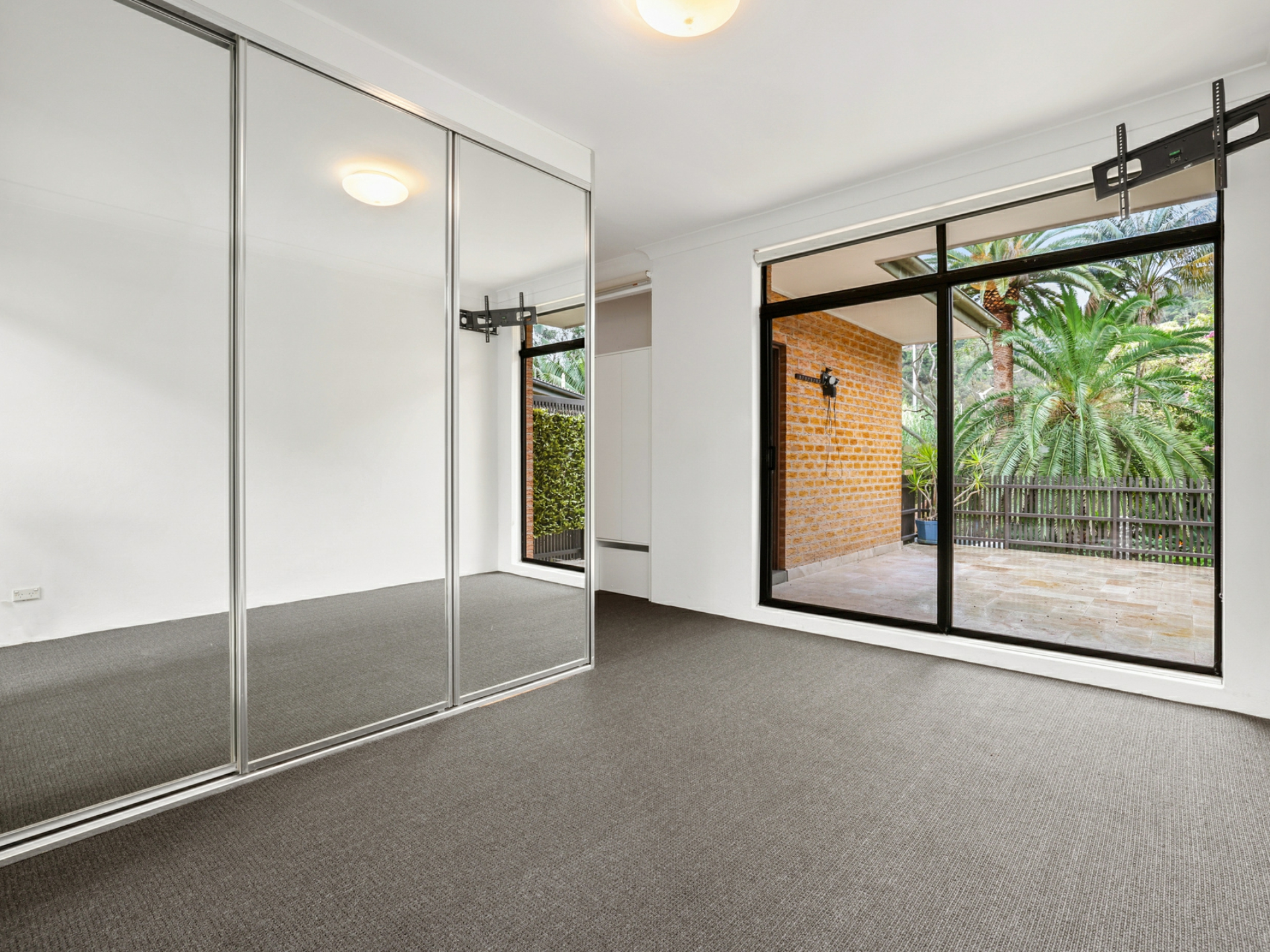 6 Neptune Road, NEWPORT