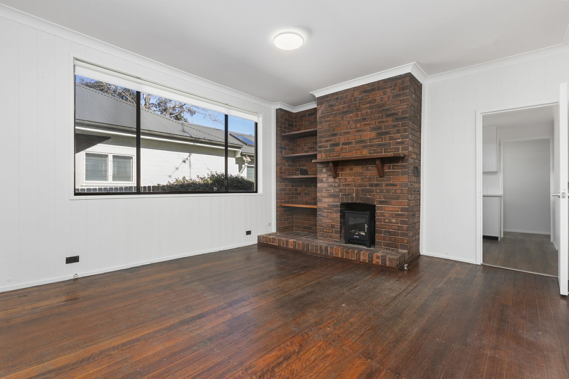 50 Seaview Avenue, NEWPORT