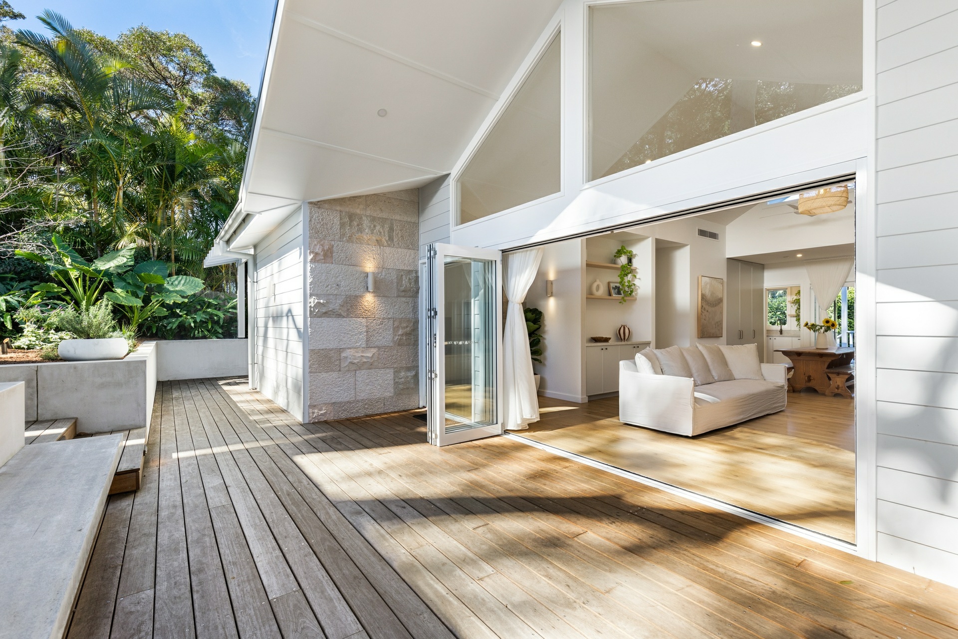 33 Irrubel Road, Newport