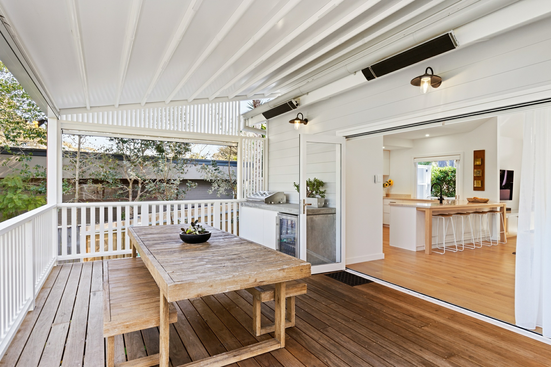 33 Irrubel Road, Newport