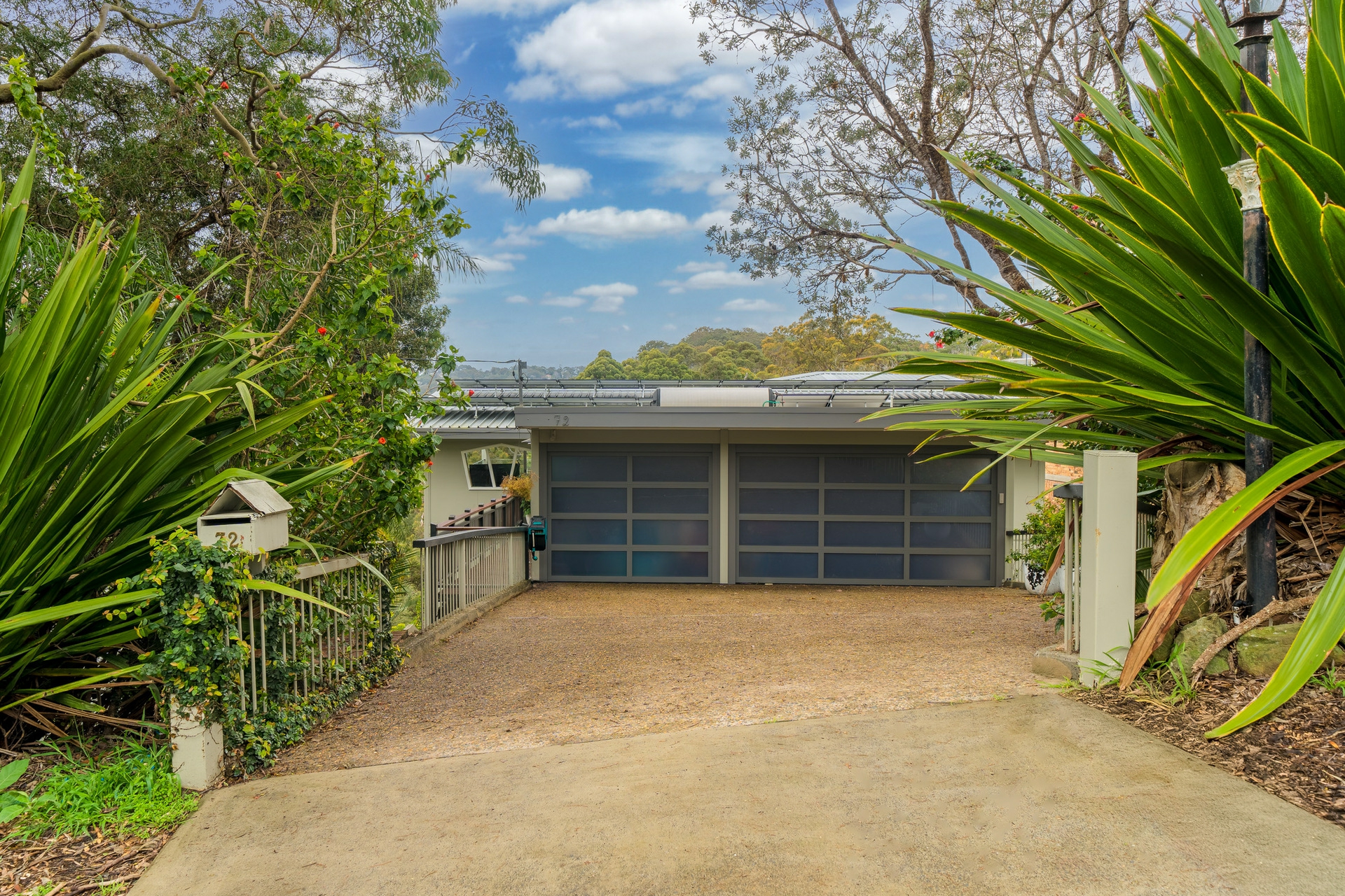 72 Wandeen Road — photo 9 of 12