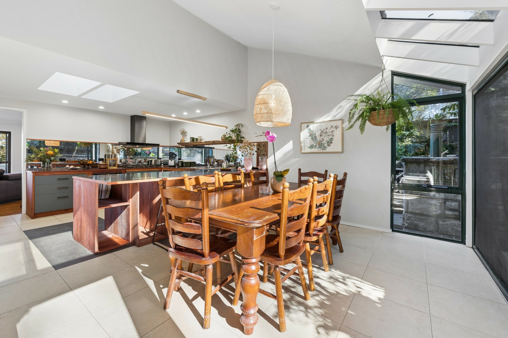 69 Dolphin Crescent — photo 7 of 15