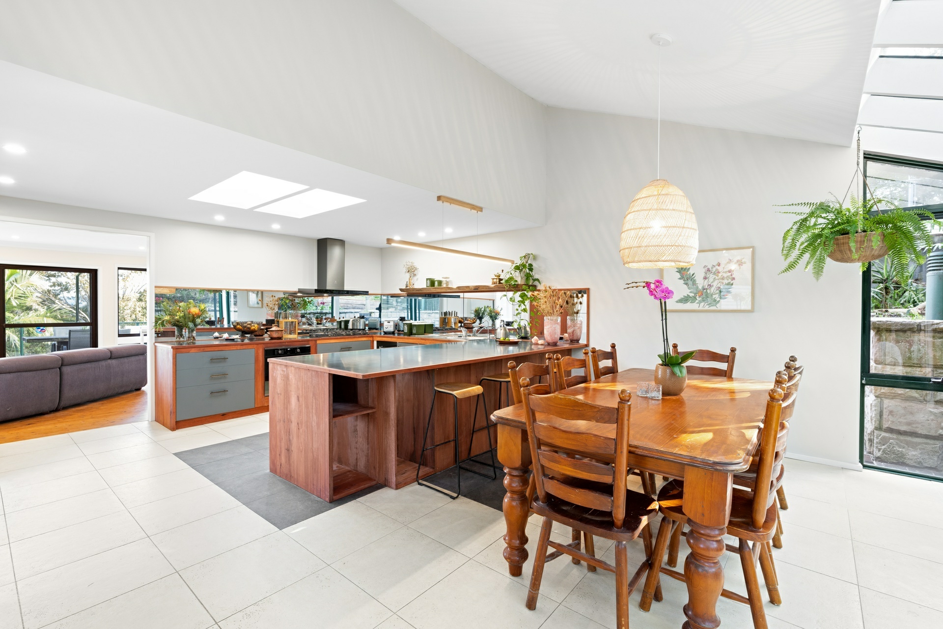 69 Dolphin Crescent — photo 8 of 15