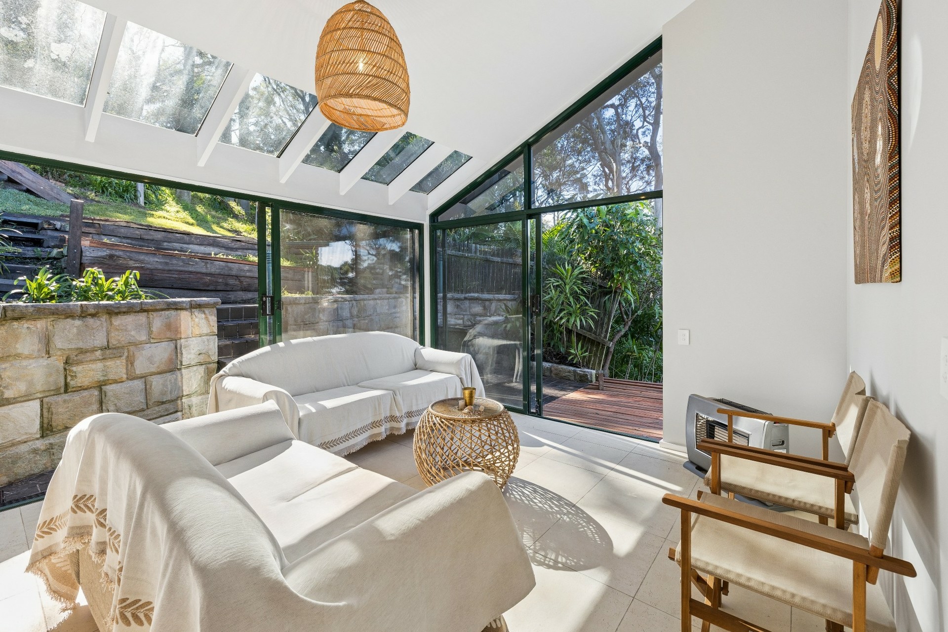69 Dolphin Crescent — photo 10 of 15