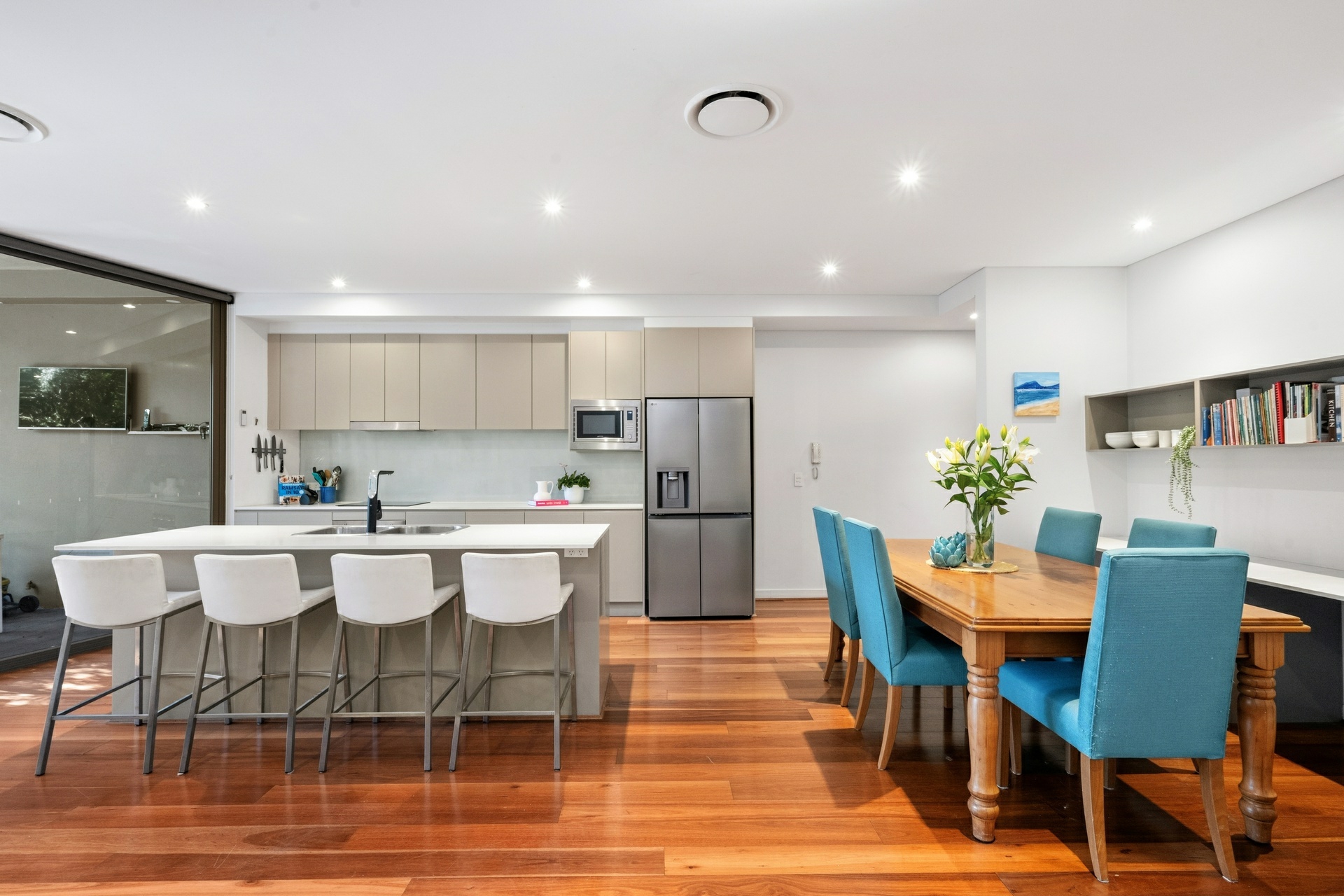 1/1731 Pittwater Road — photo 3 of 10