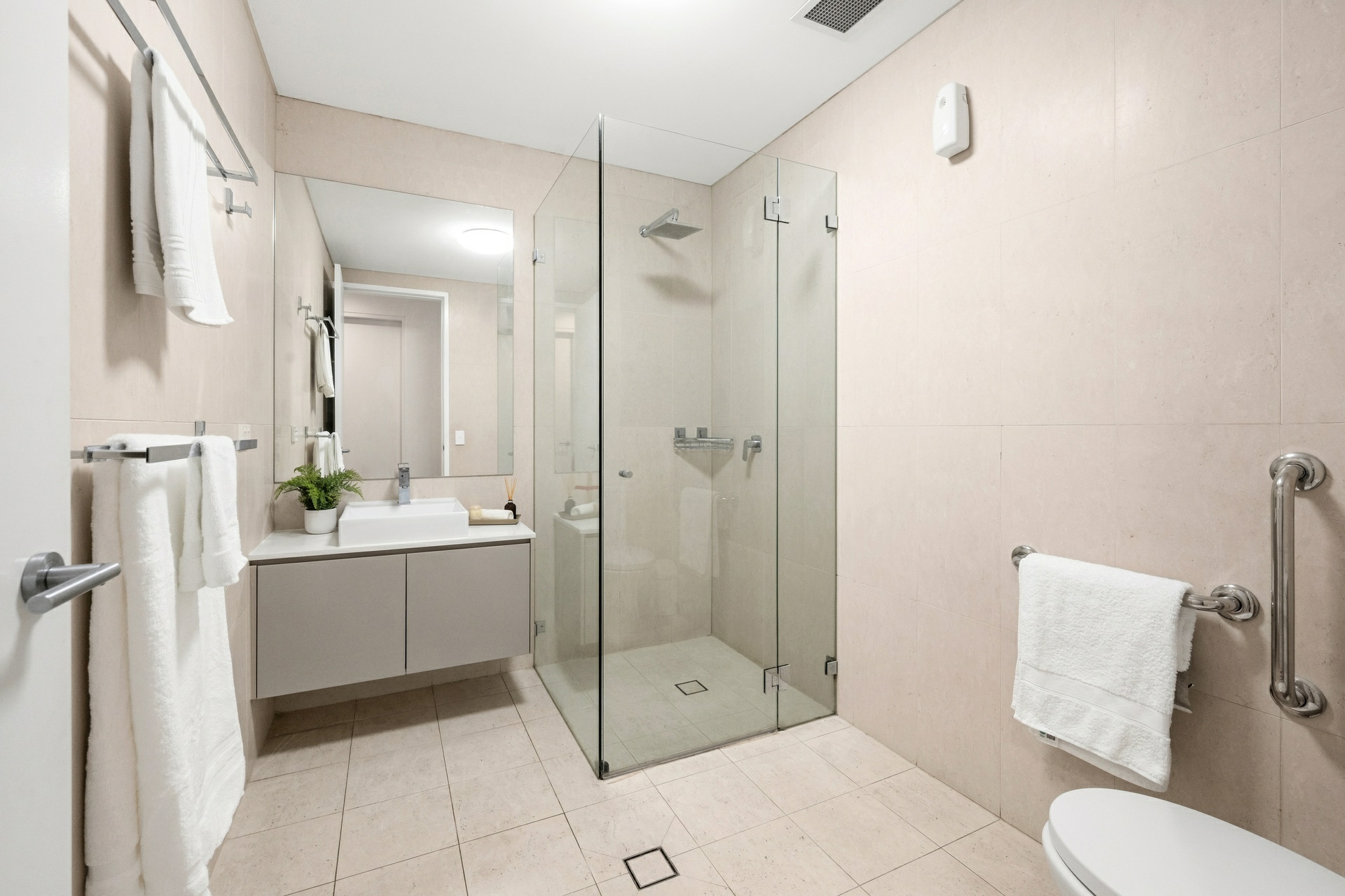 1/1731 Pittwater Road — photo 7 of 10