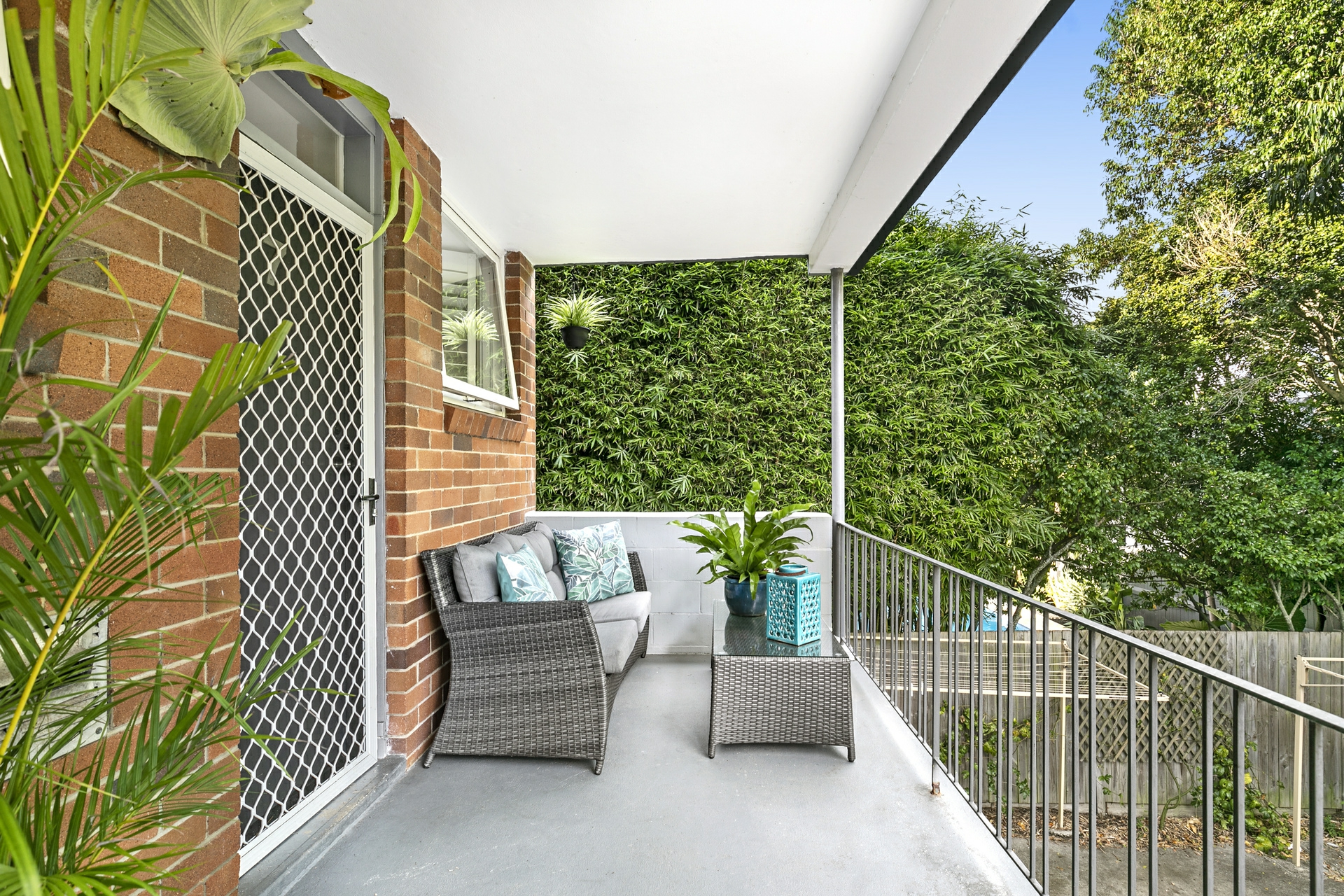7/23 Woolcott Street — photo 3 of 11