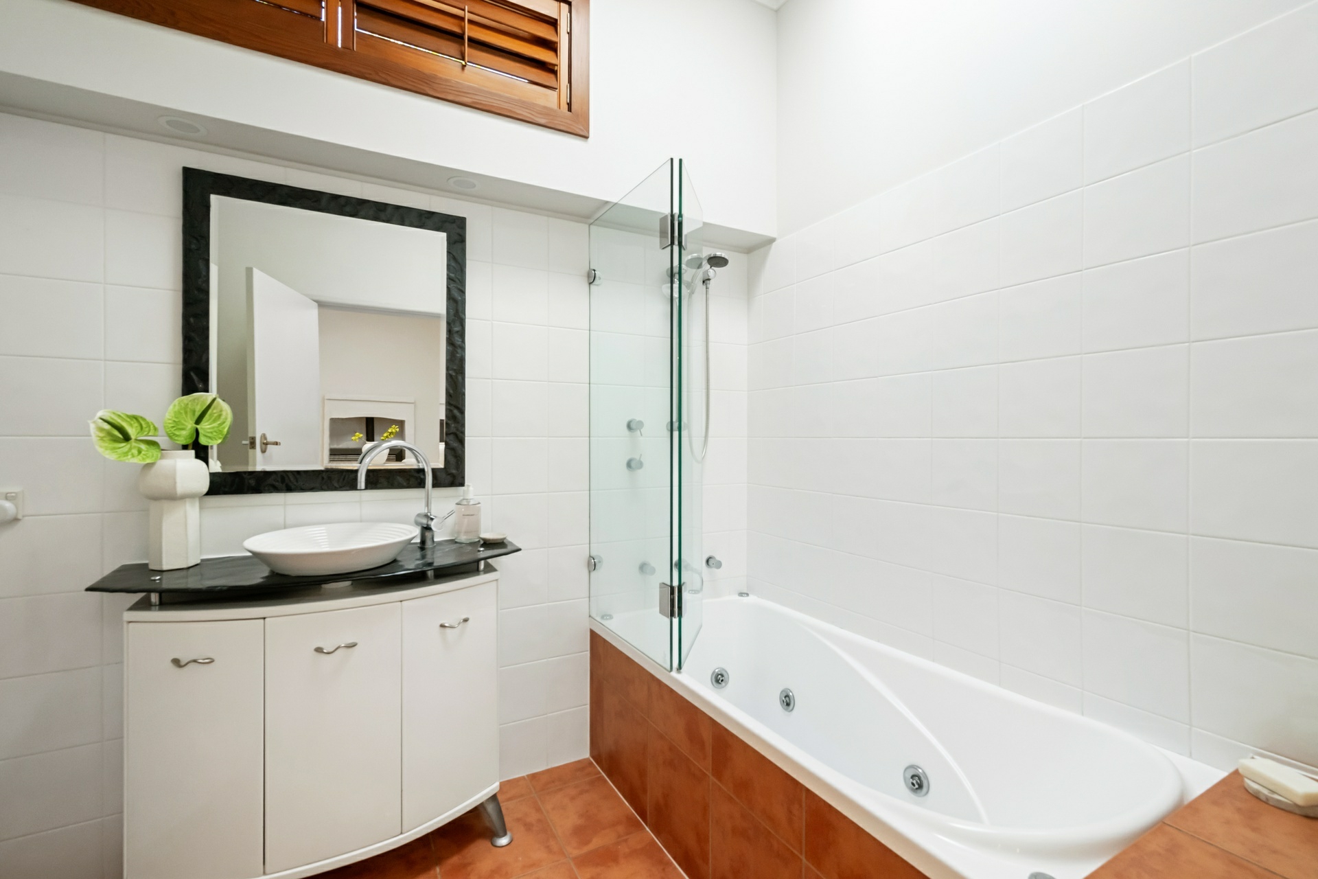 36 King Street — photo 12 of 20