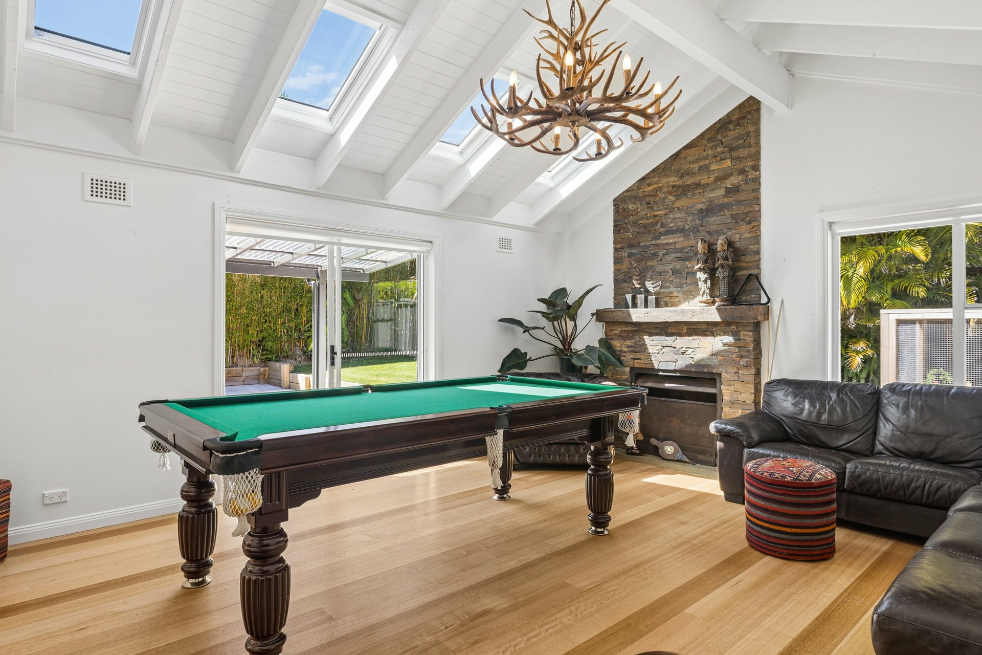 25 Trevor Road — photo 4 of 14