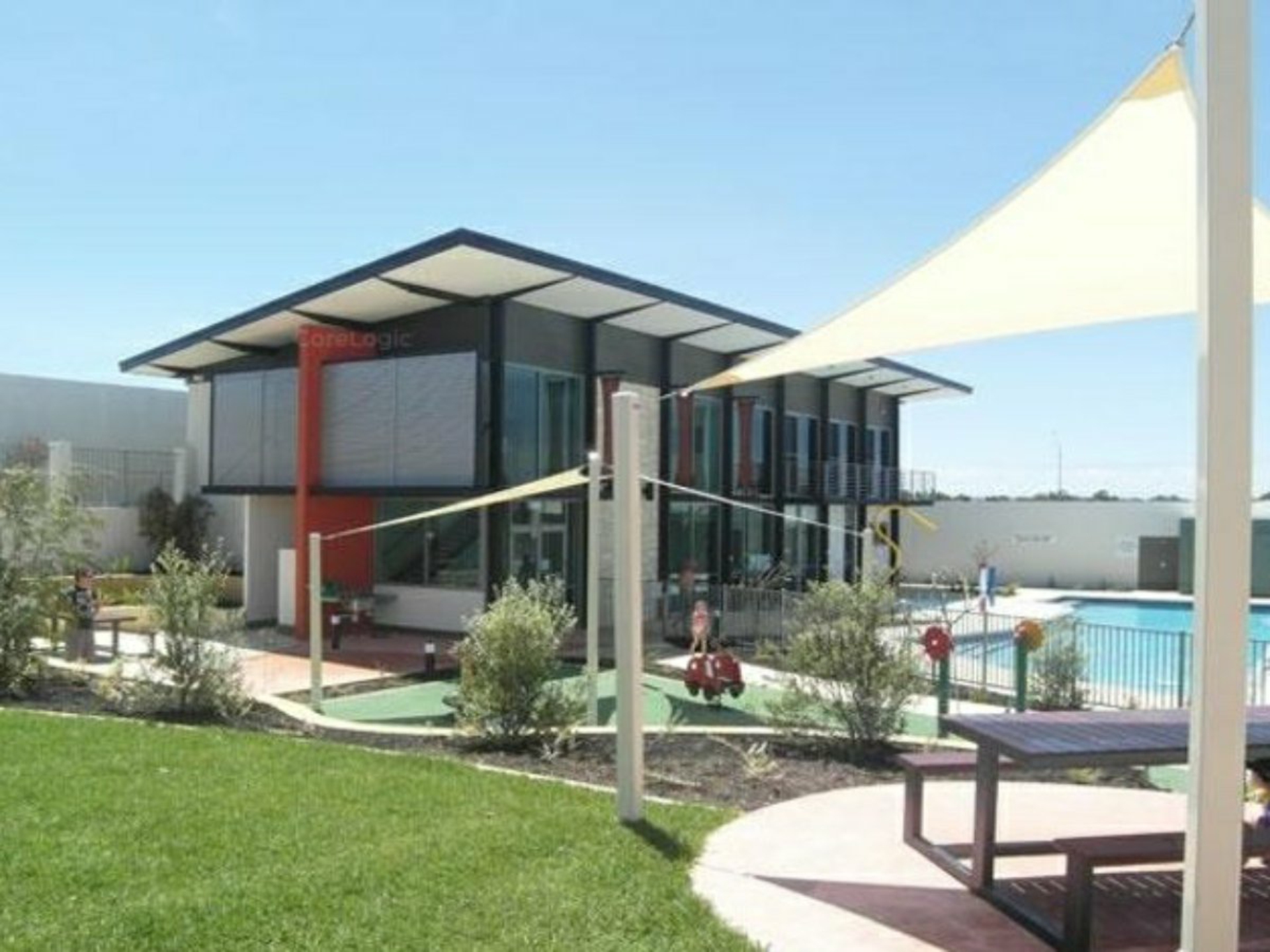 401/25 Malata Crescent, SUCCESS