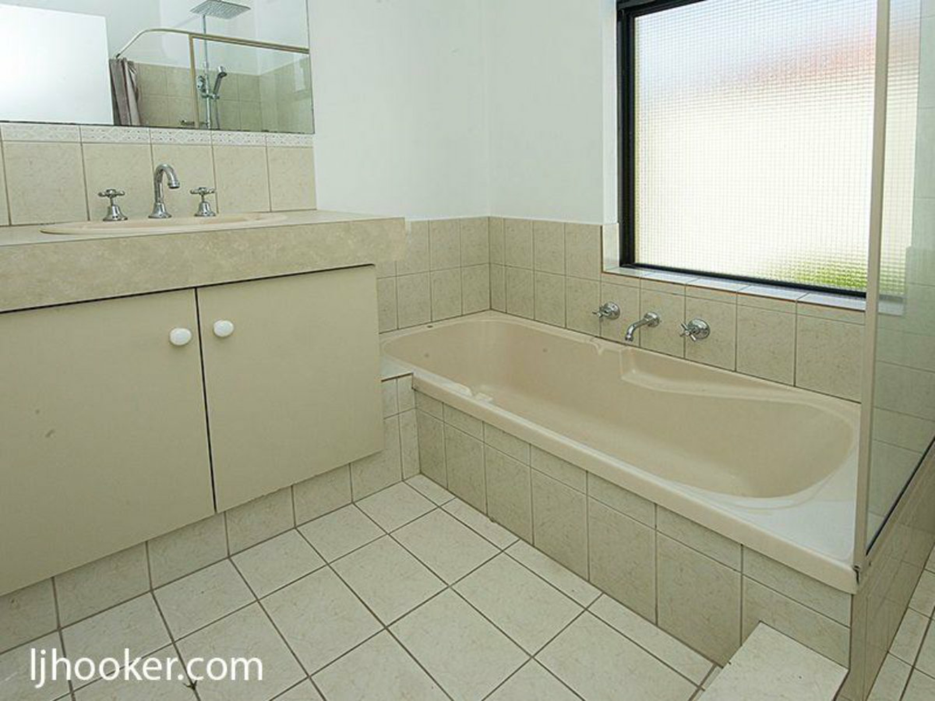 6/11 Gochean Avenue, BENTLEY