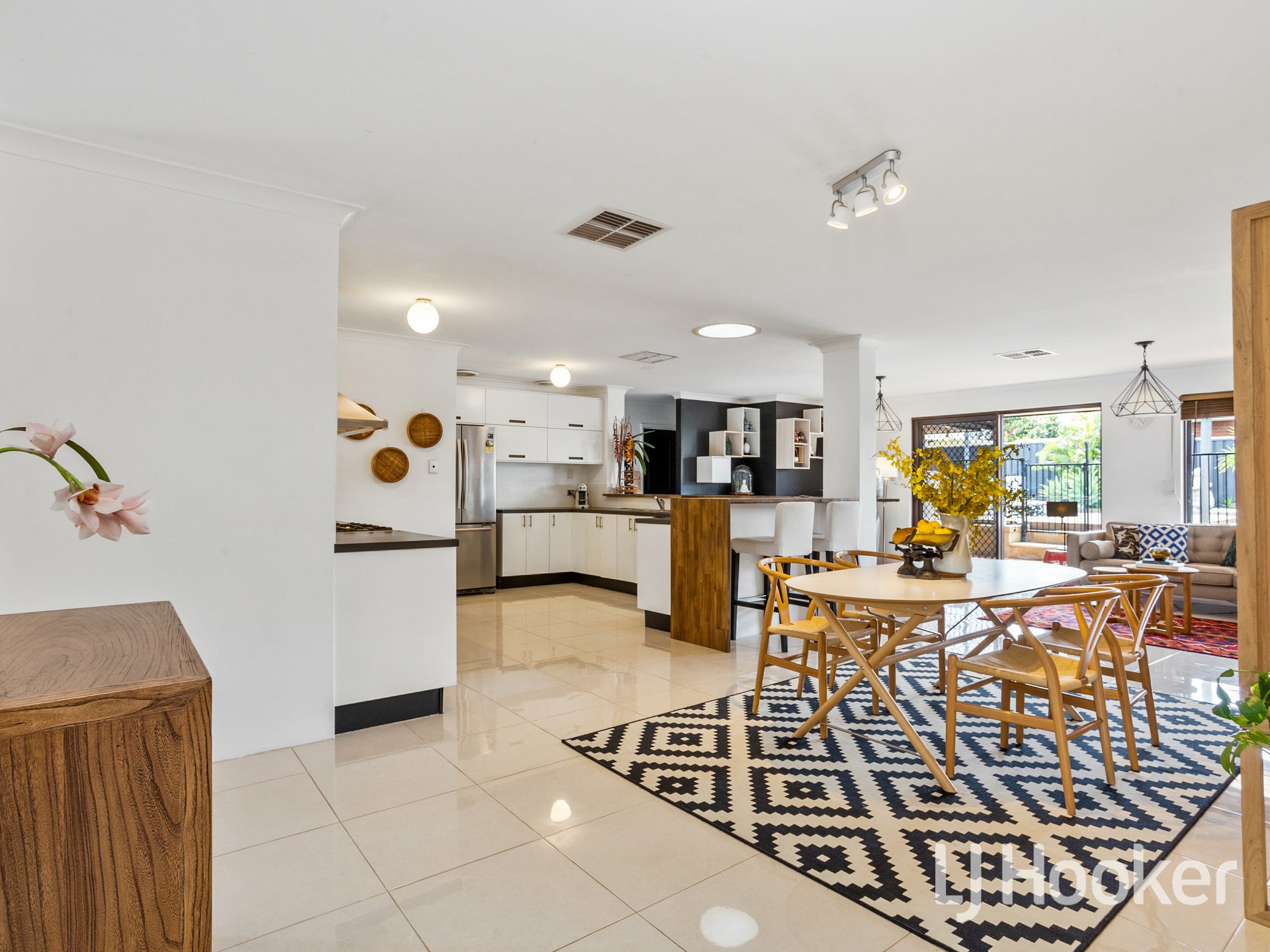 30 Marwood Way, WILLETTON