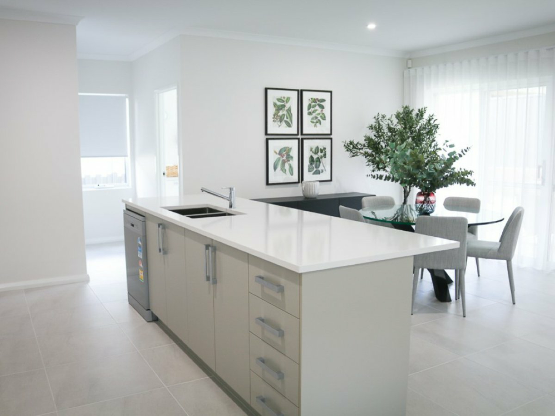 22 Serpentine Drive, SOUTH GUILDFORD