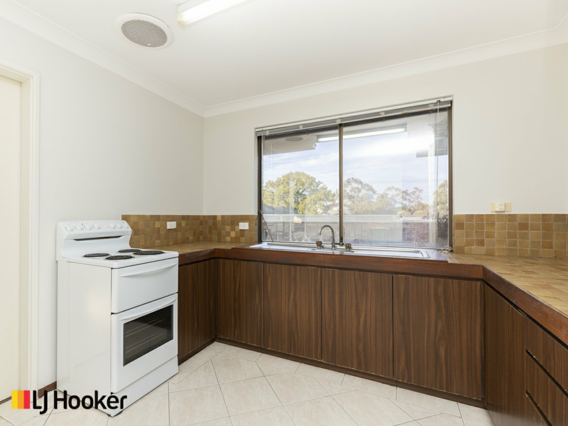 1/453 Riverton Drive East, RIVERTON