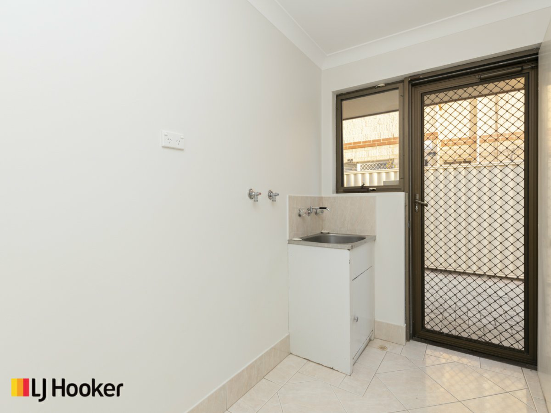 1/453 Riverton Drive East, RIVERTON