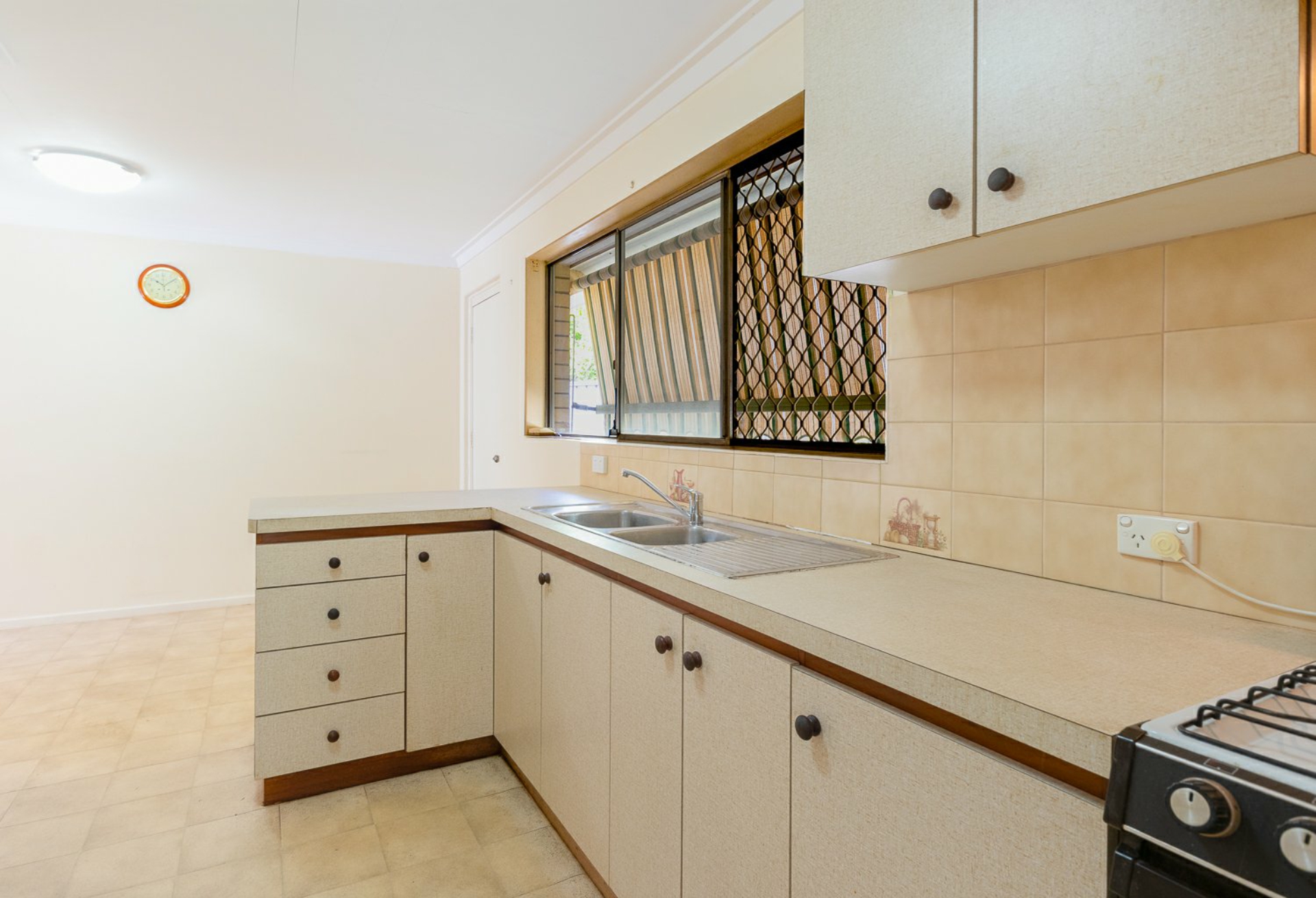 29 Roebuck Drive, SALTER POINT