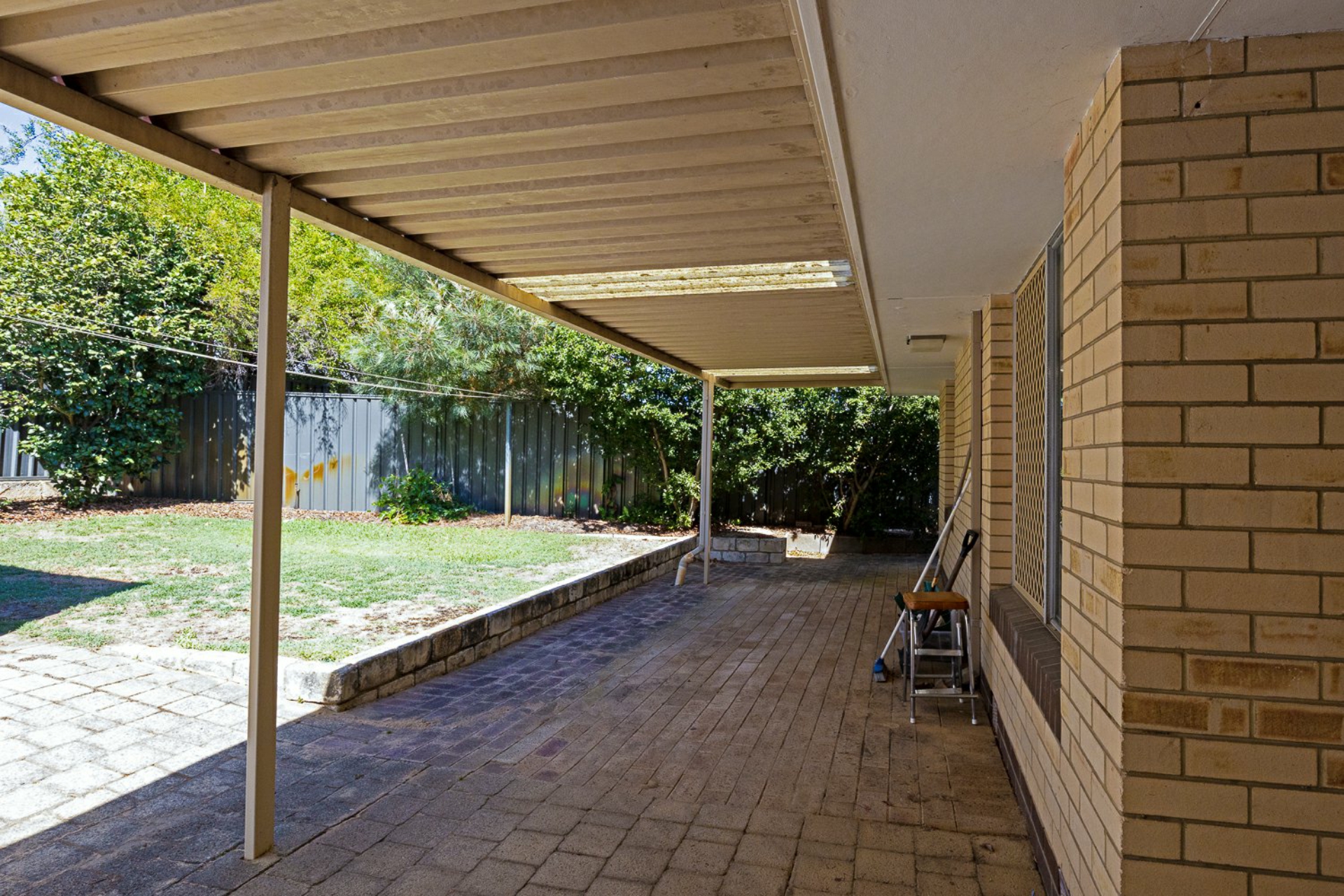 29 Roebuck Drive, SALTER POINT