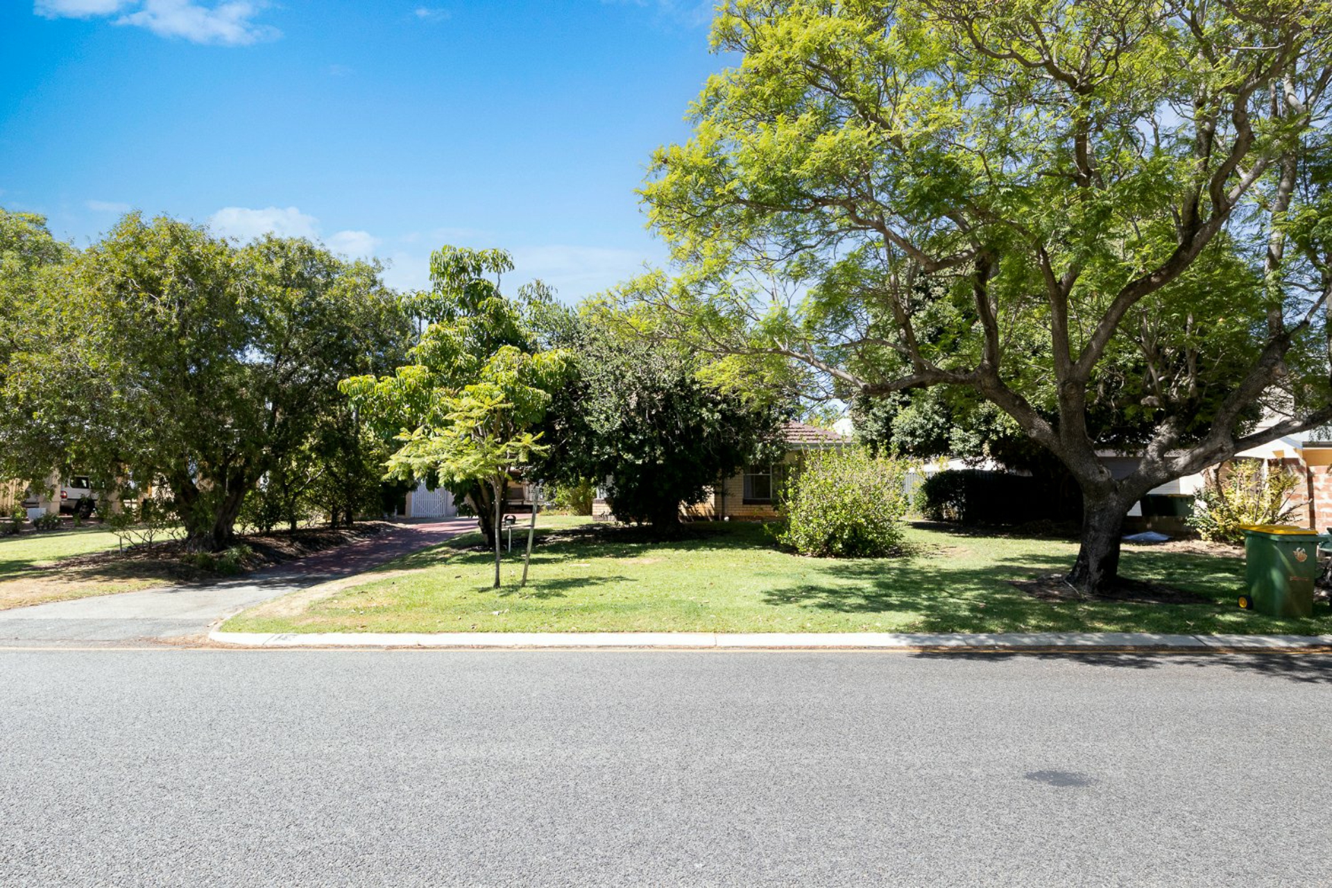 29 Roebuck Drive, SALTER POINT
