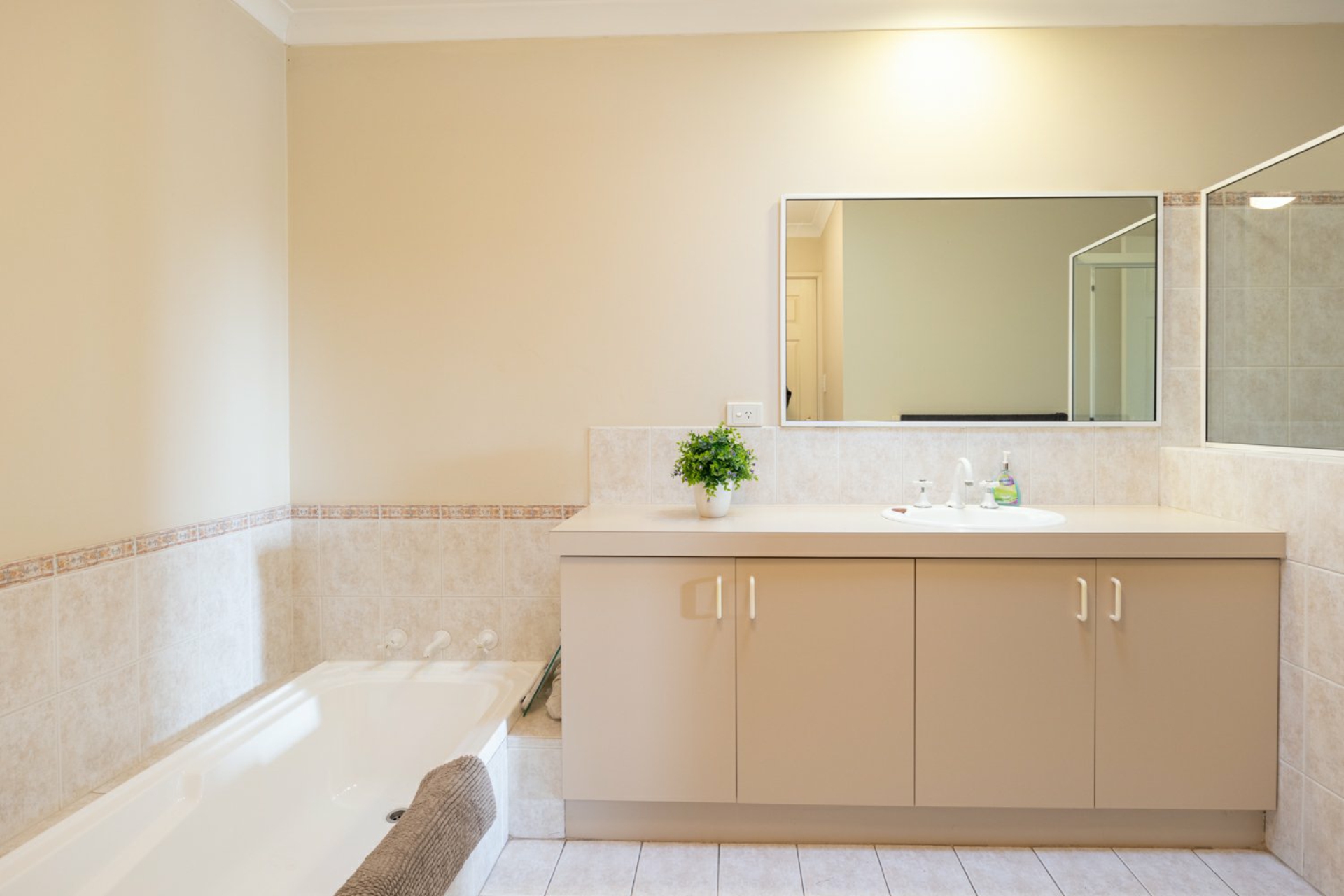 Unit 5/201 Glen Iris Drive, JANDAKOT