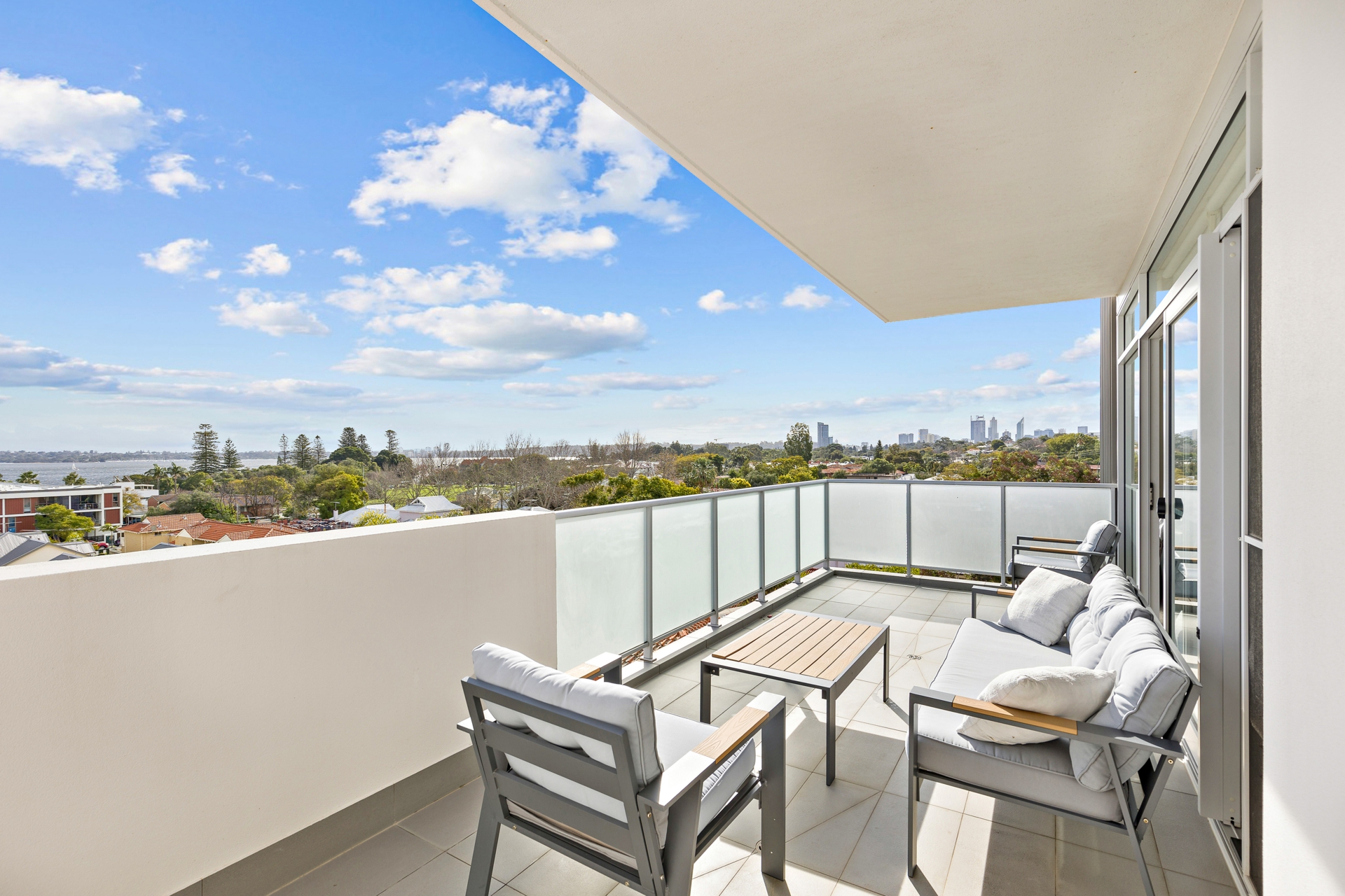 11/171 Labouchere Road, COMO