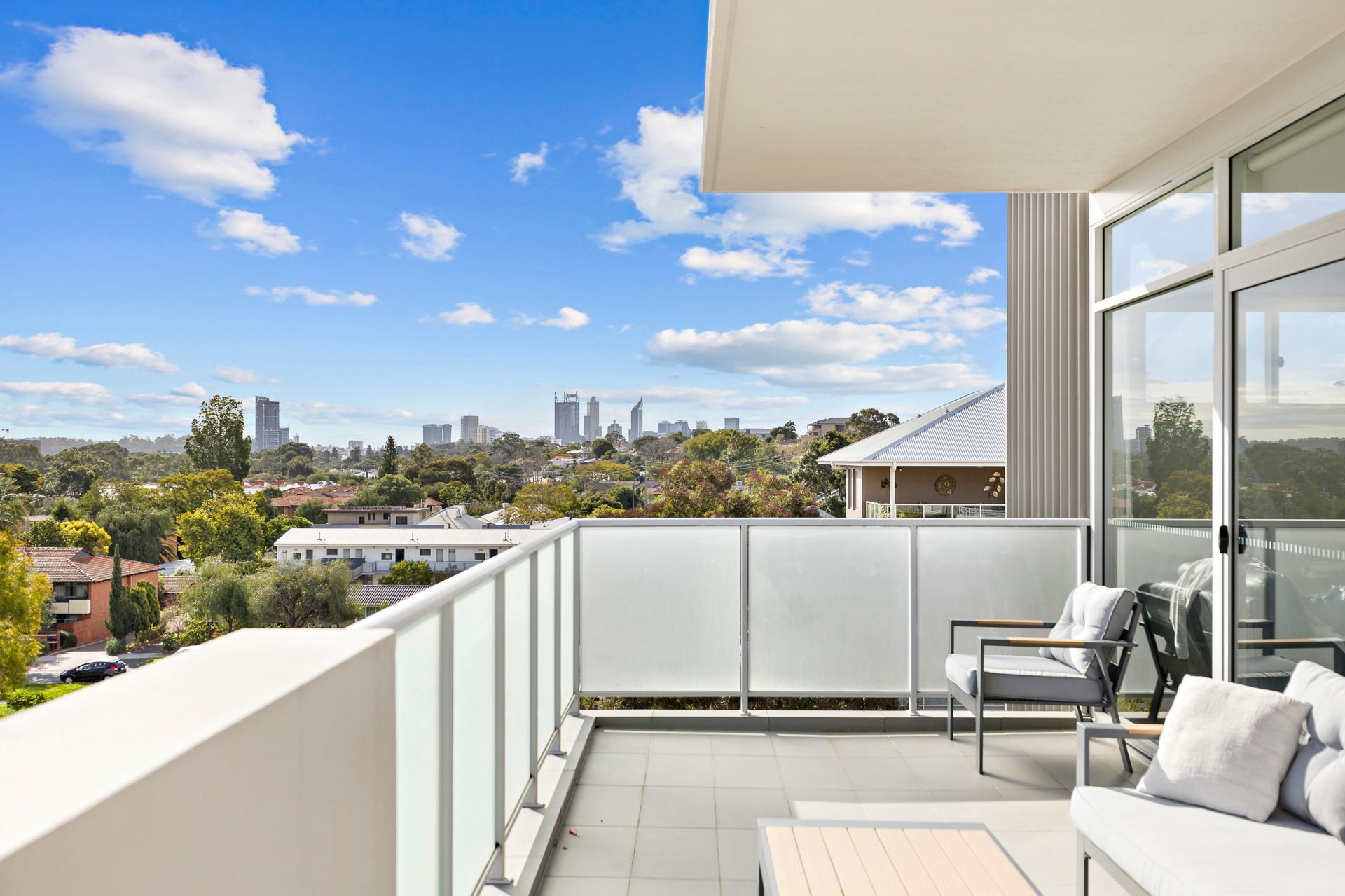 11/171 Labouchere Road, COMO