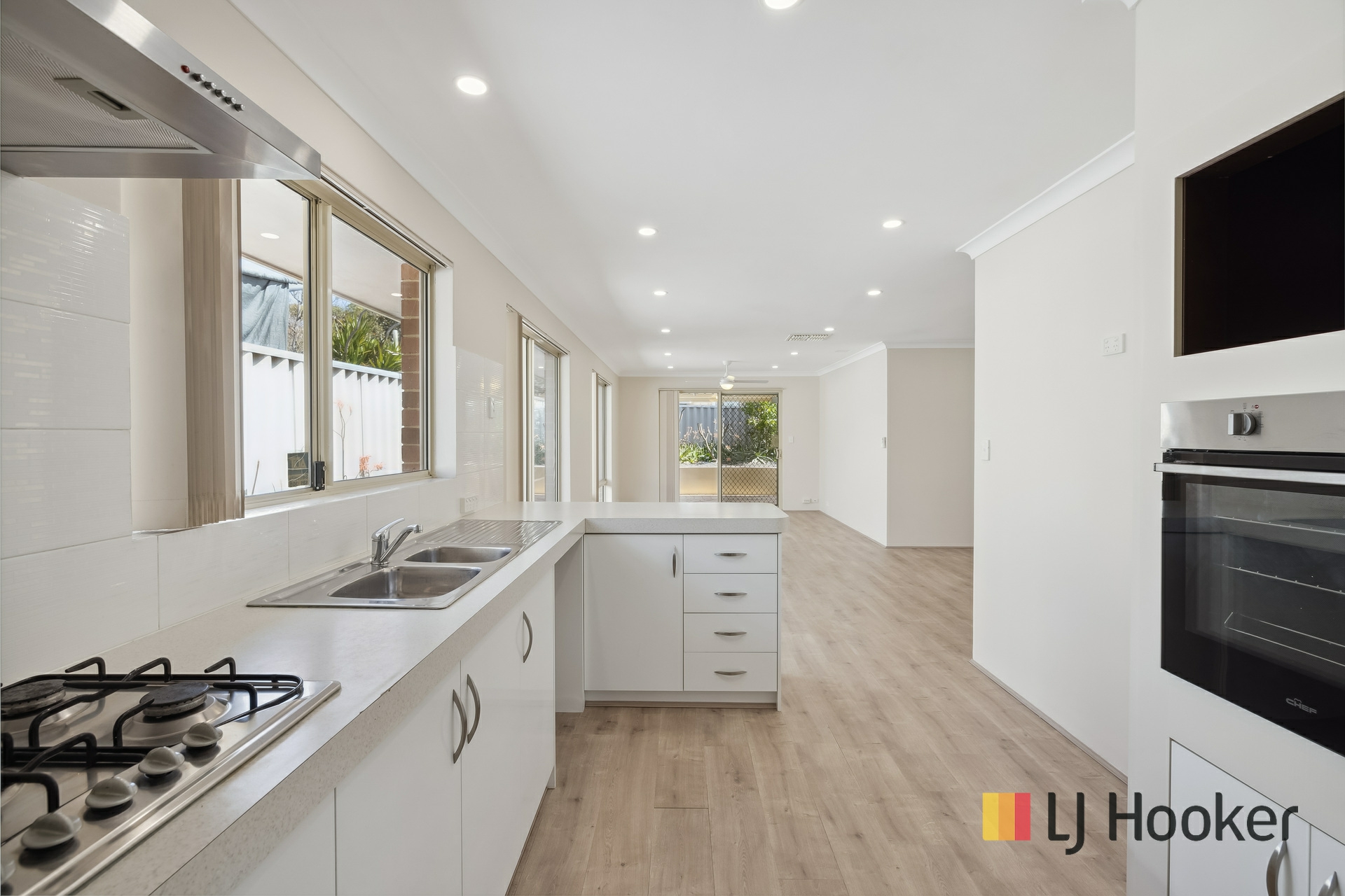 14 Birkett Avenue, BEELIAR