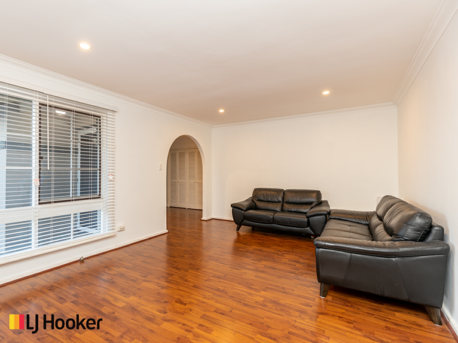 35 Hibbertia Crescent, RIVERTON