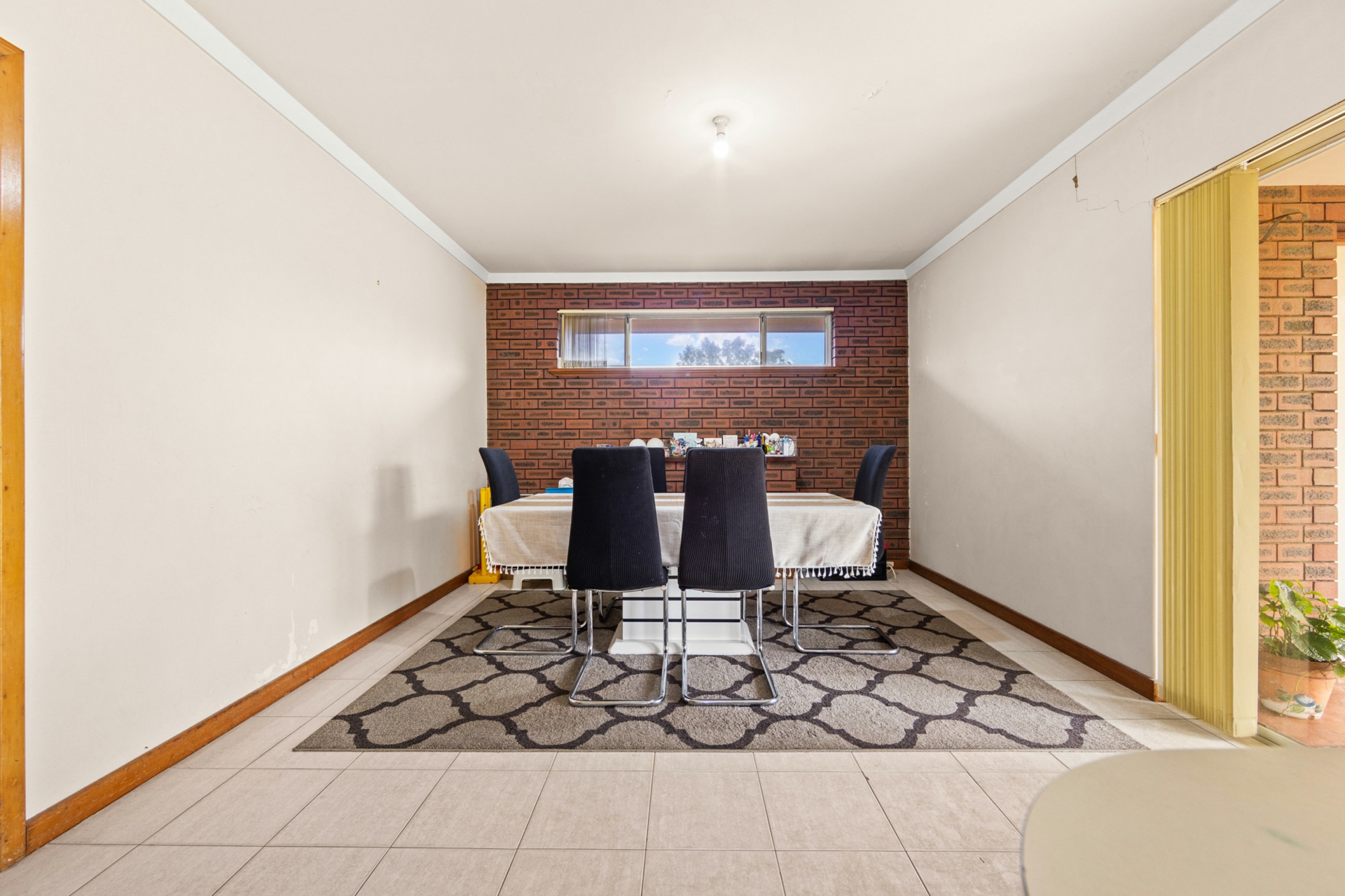 8 Panamuna Drive, WILLETTON