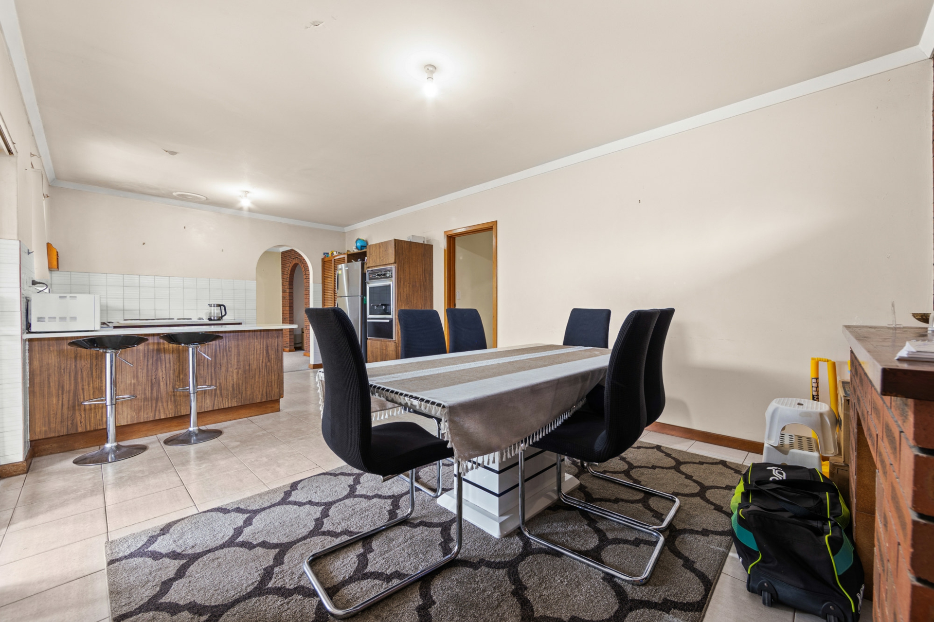 8 Panamuna Drive, WILLETTON