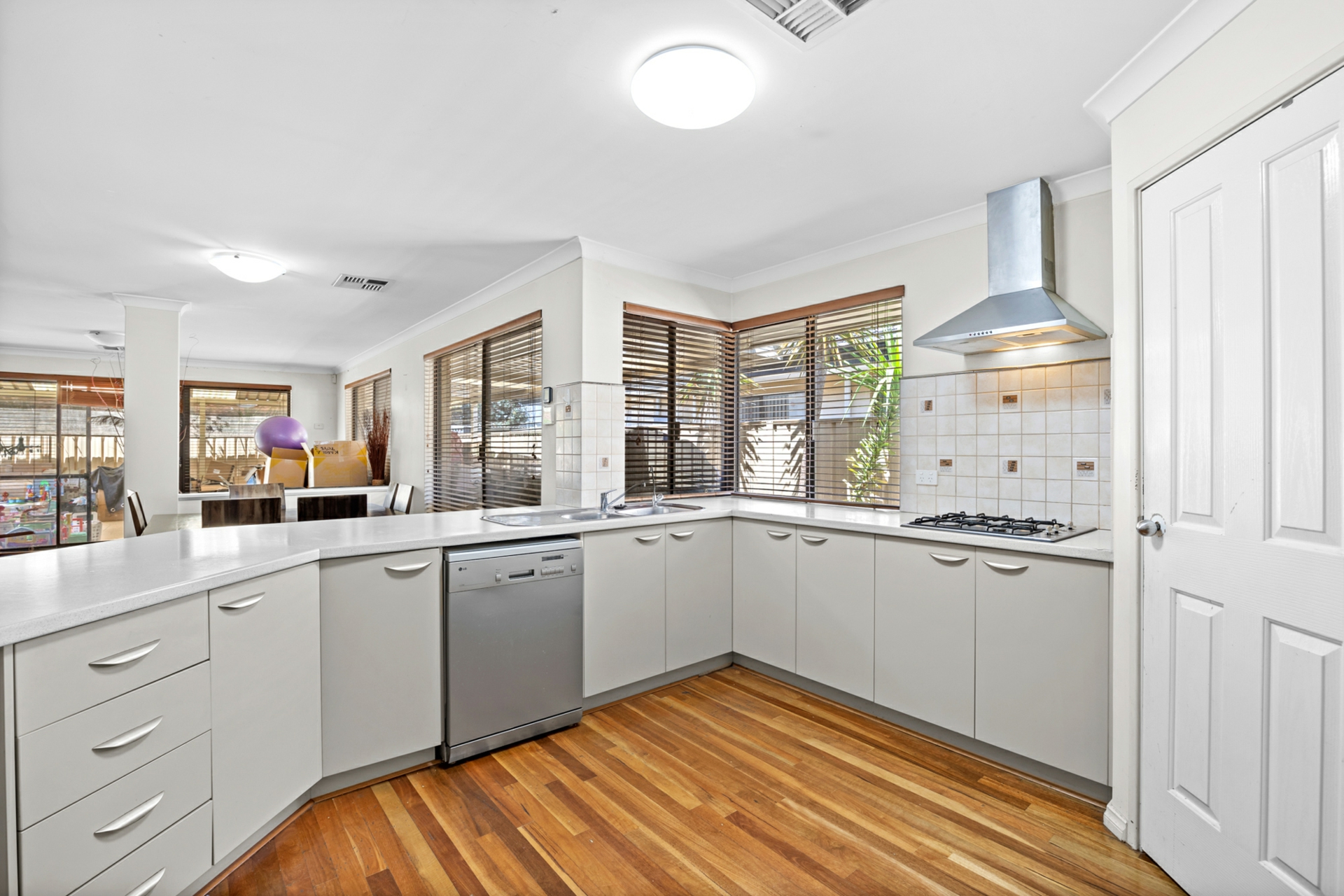 1 Tongaroo Boulevard, SUCCESS