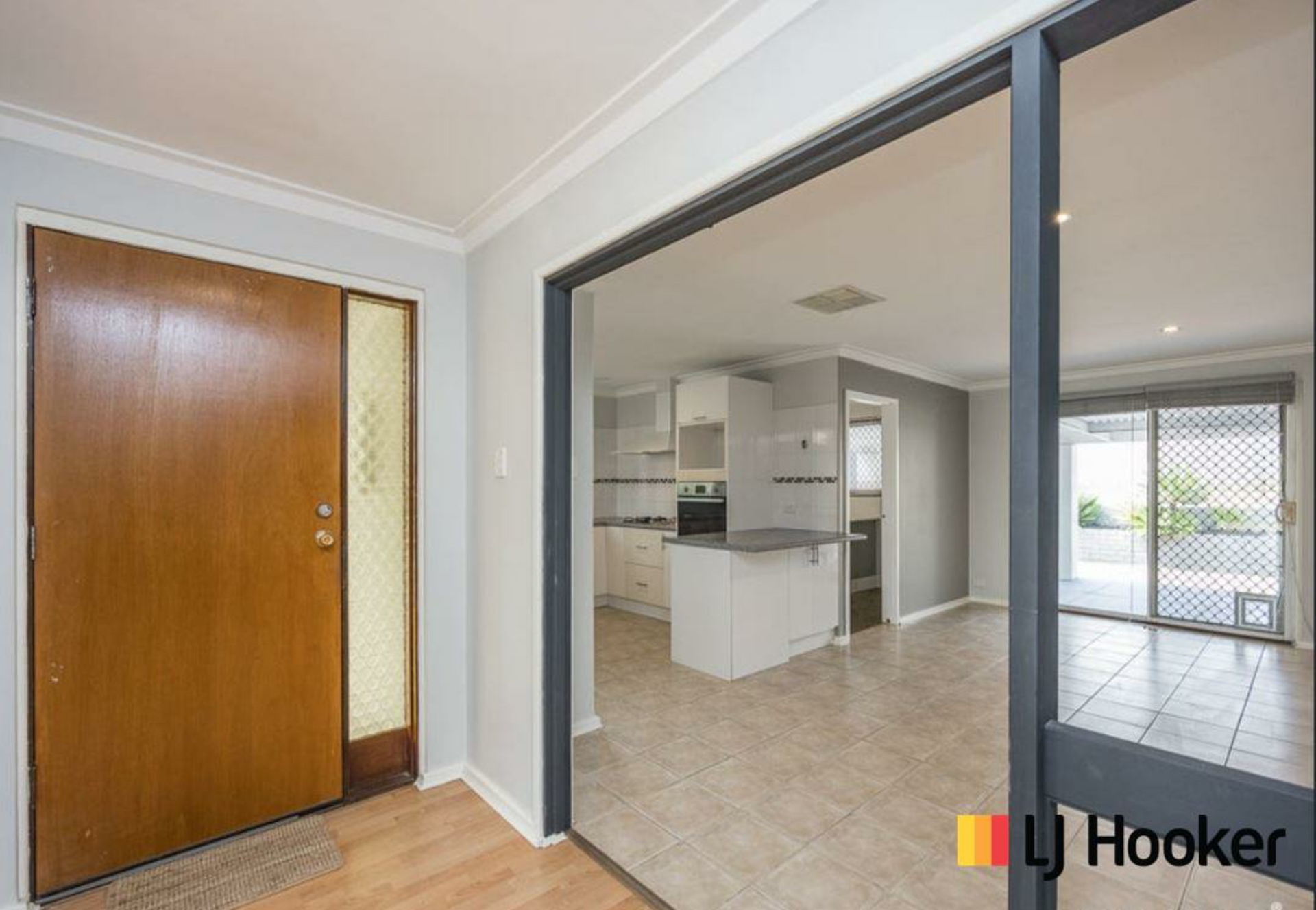 384 Warwick Road, WARWICK