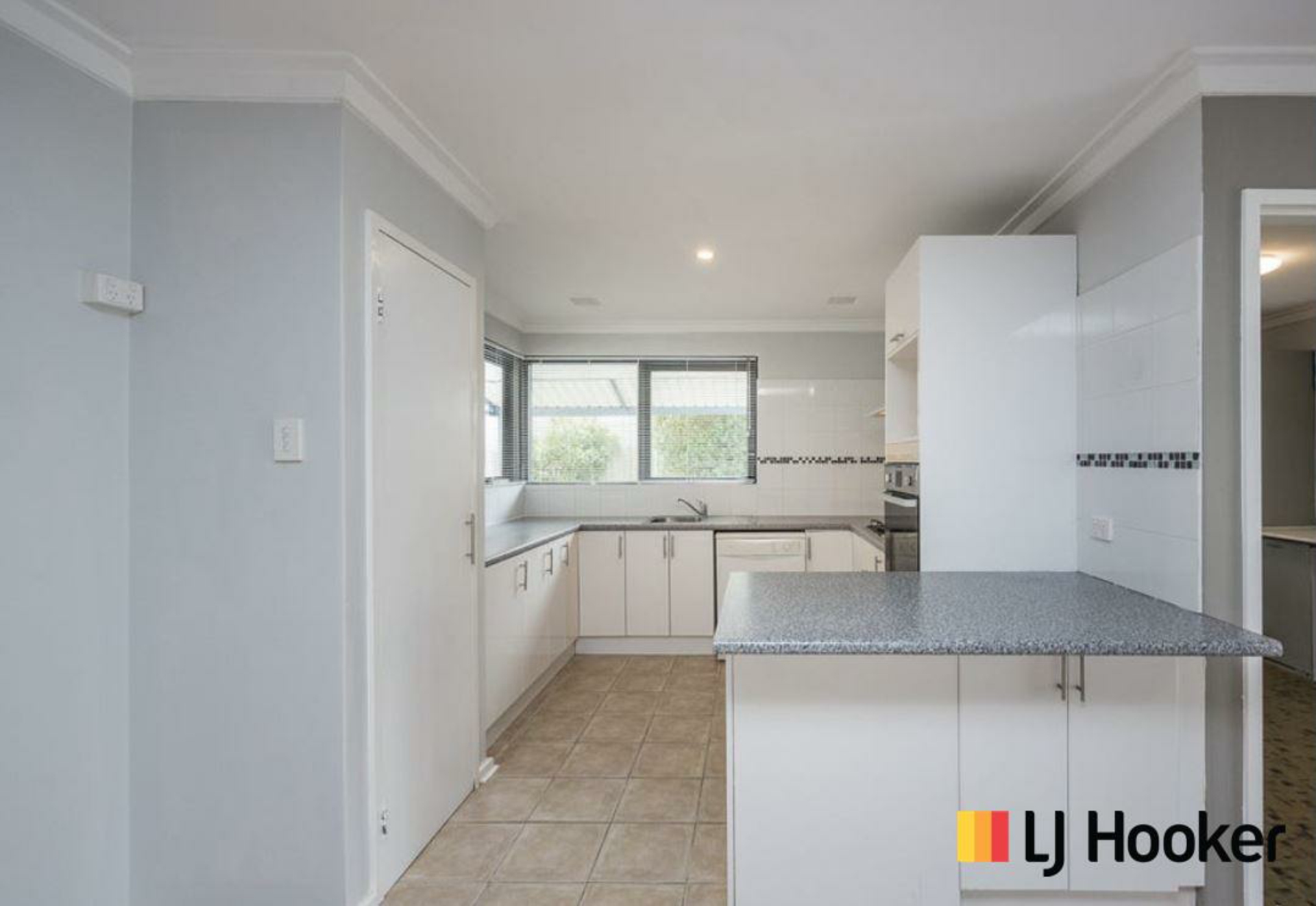 384 Warwick Road, WARWICK