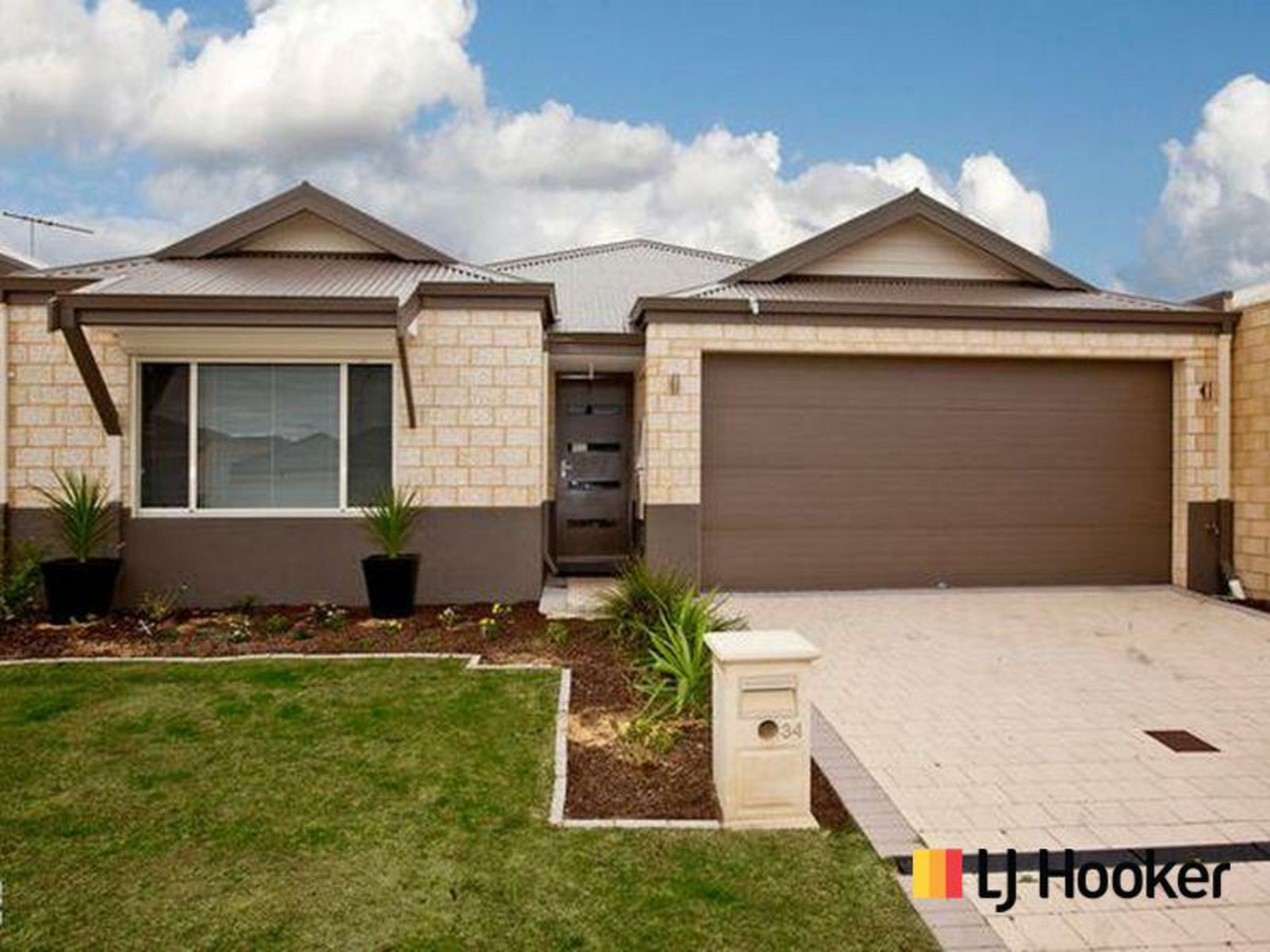 34 Peppermint Gardens, AUBIN GROVE