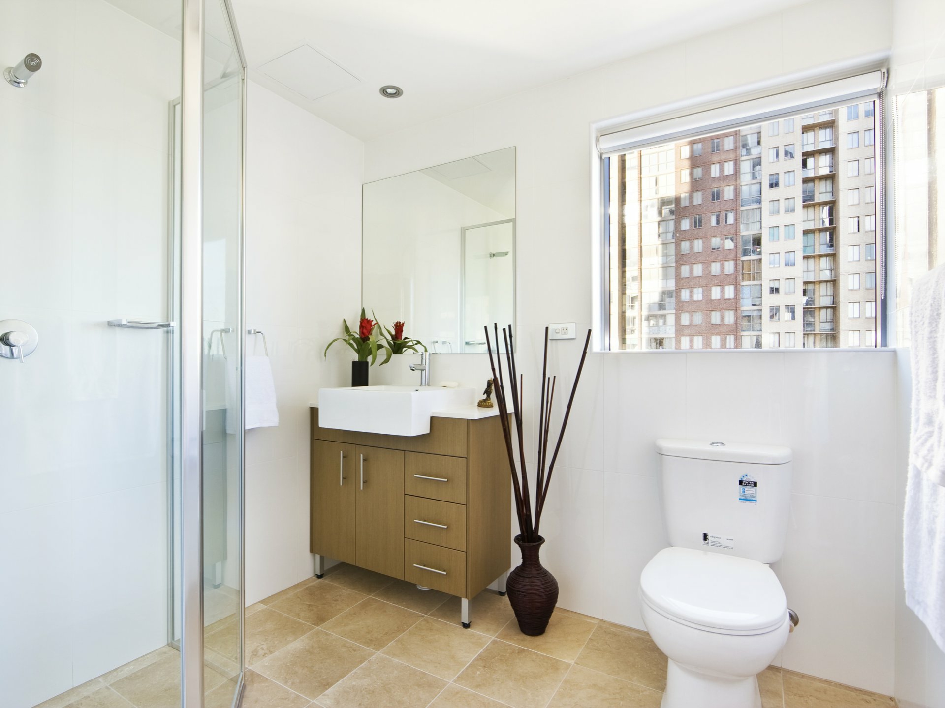 2 Cunningham Street — photo 4 of 5