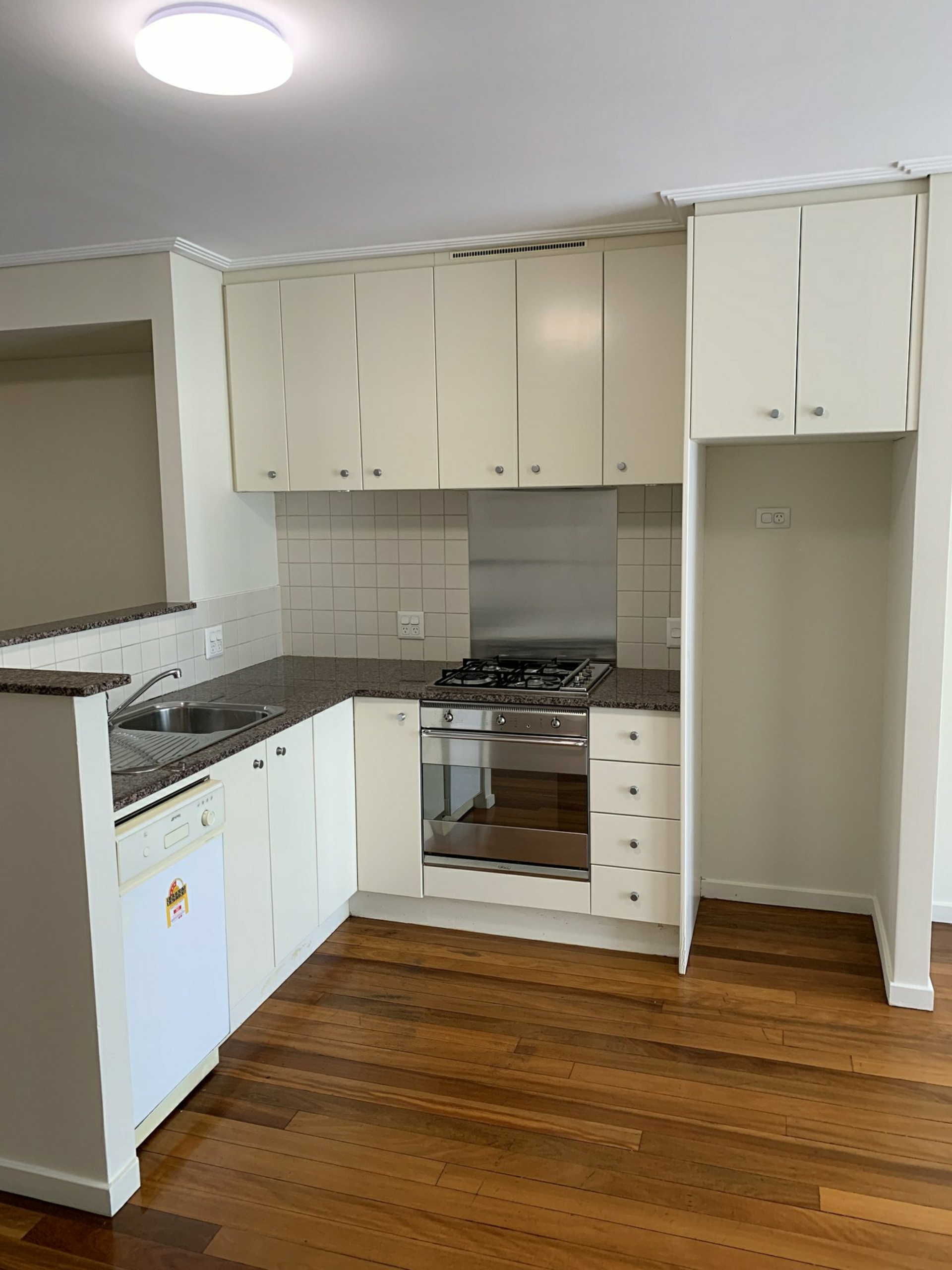 Apartment 3107/393 Pitt Street — photo 4 of 8