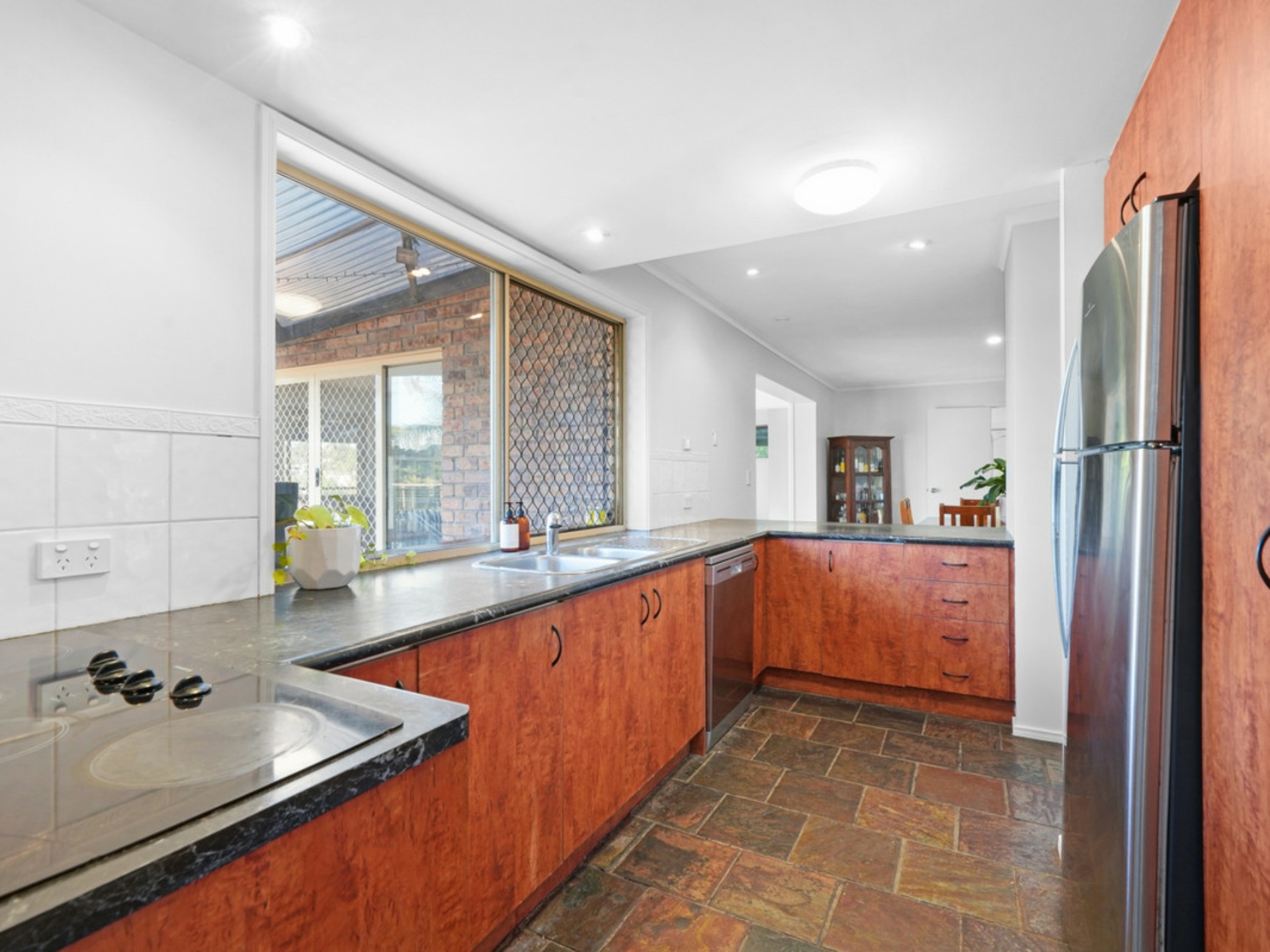16 Palona Place, ASHMORE
