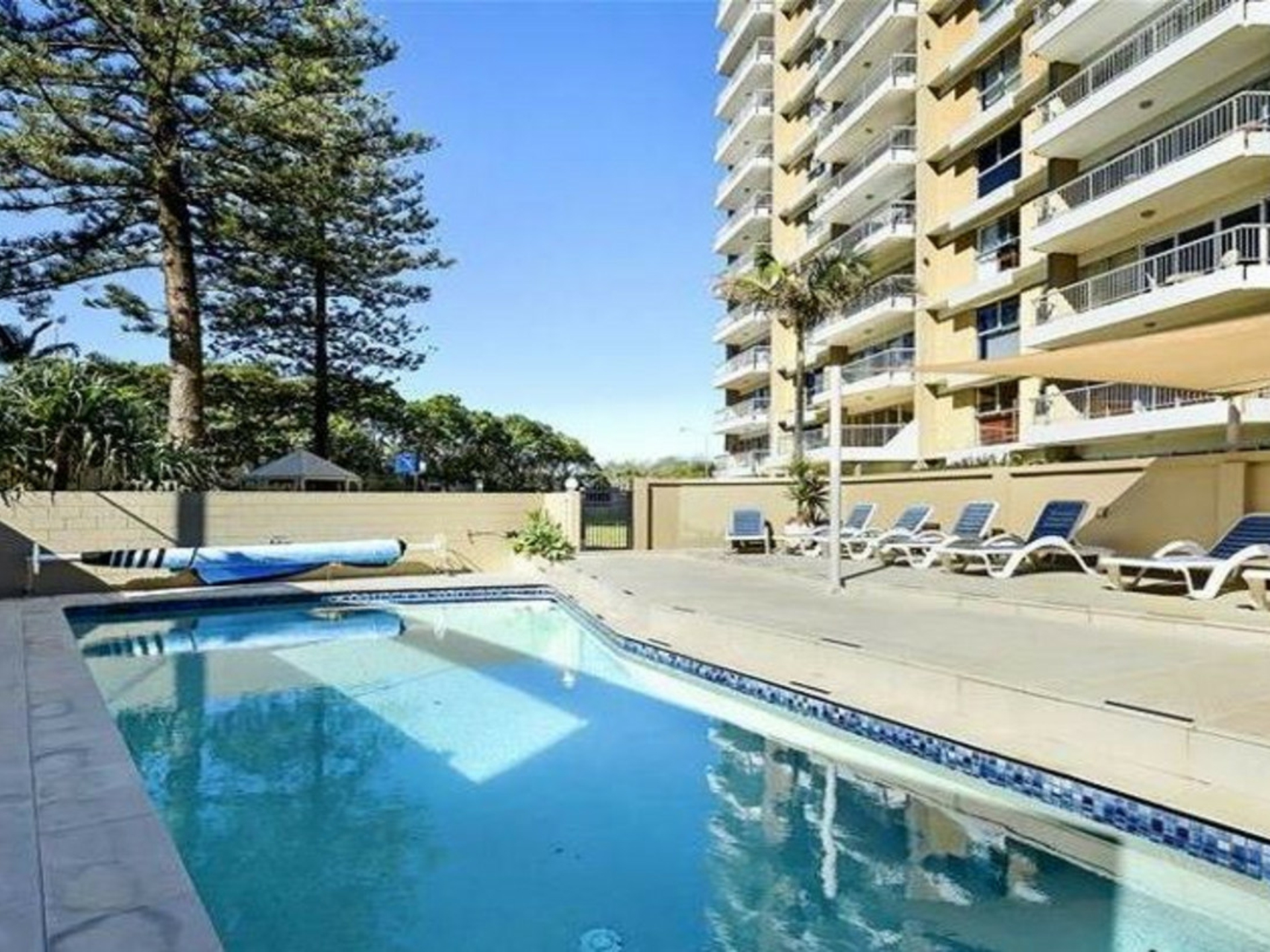 27/204 Ferny Avenue, SURFERS PARADISE