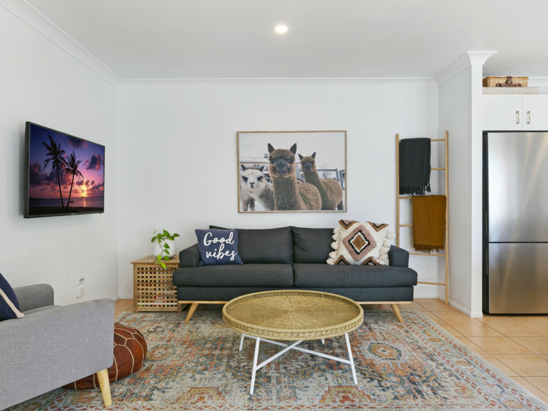 2/21 Ewan Street, Southport