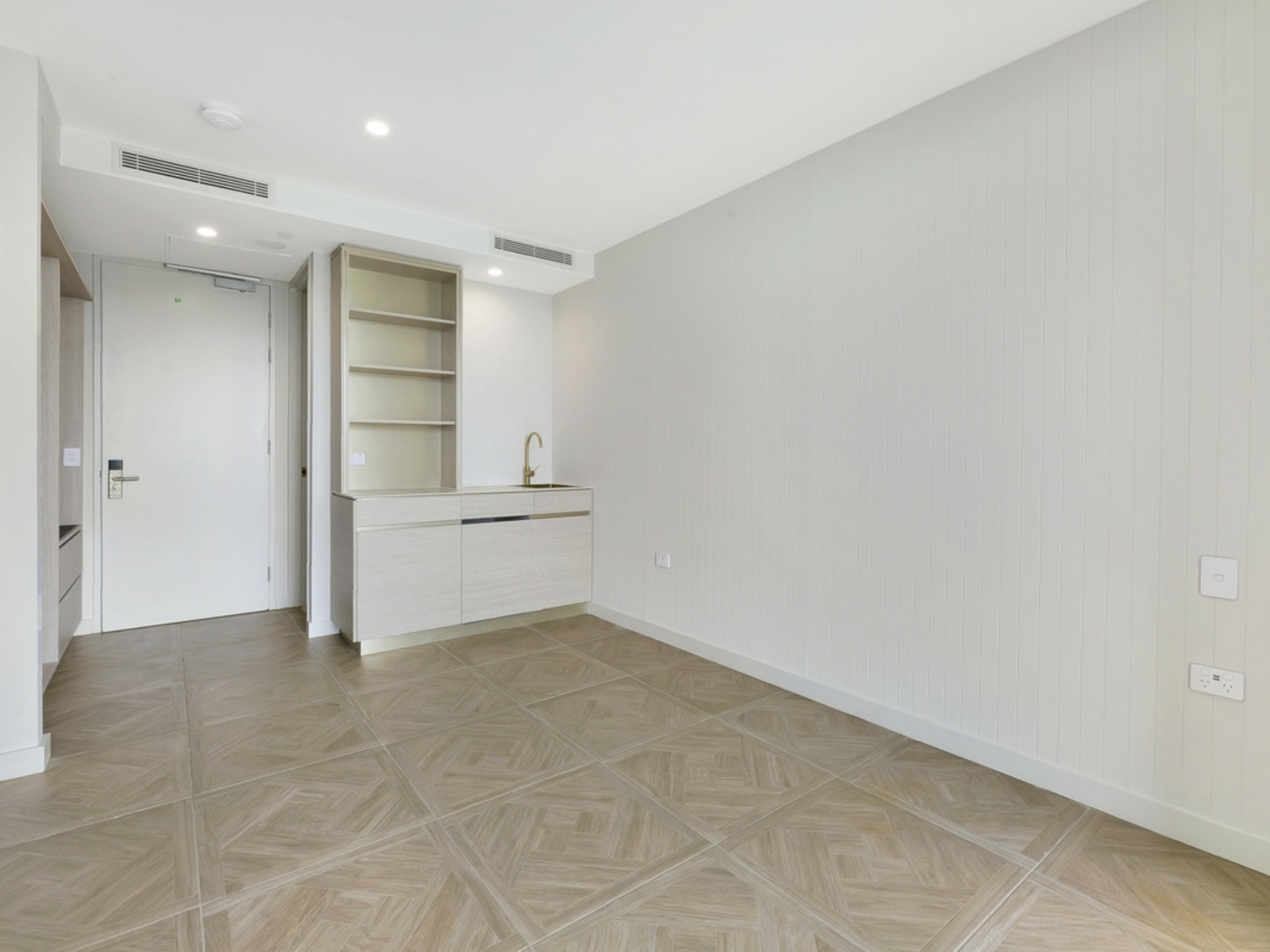 Studio -*14 & *15/24 Queen Street, SOUTHPORT