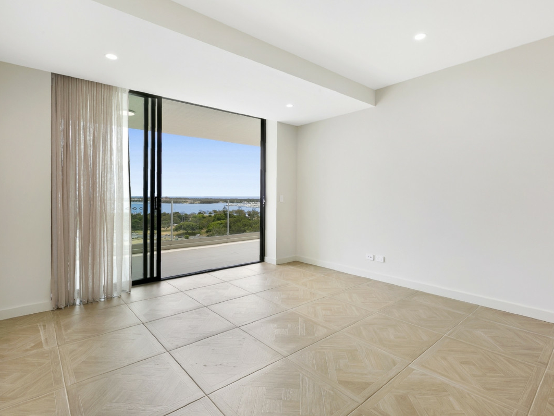 Studio -*14 & *15/24 Queen Street, SOUTHPORT