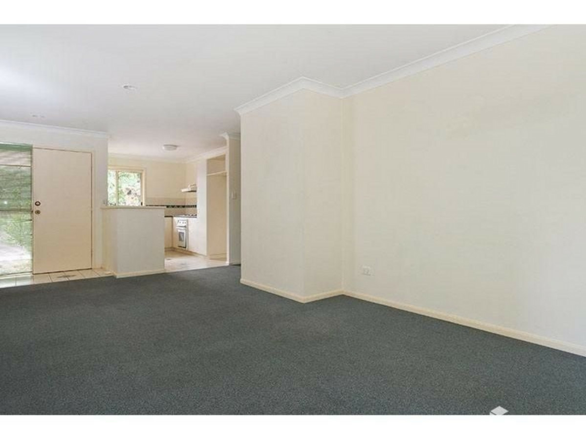 145/125 Hansford Road, COOMBABAH