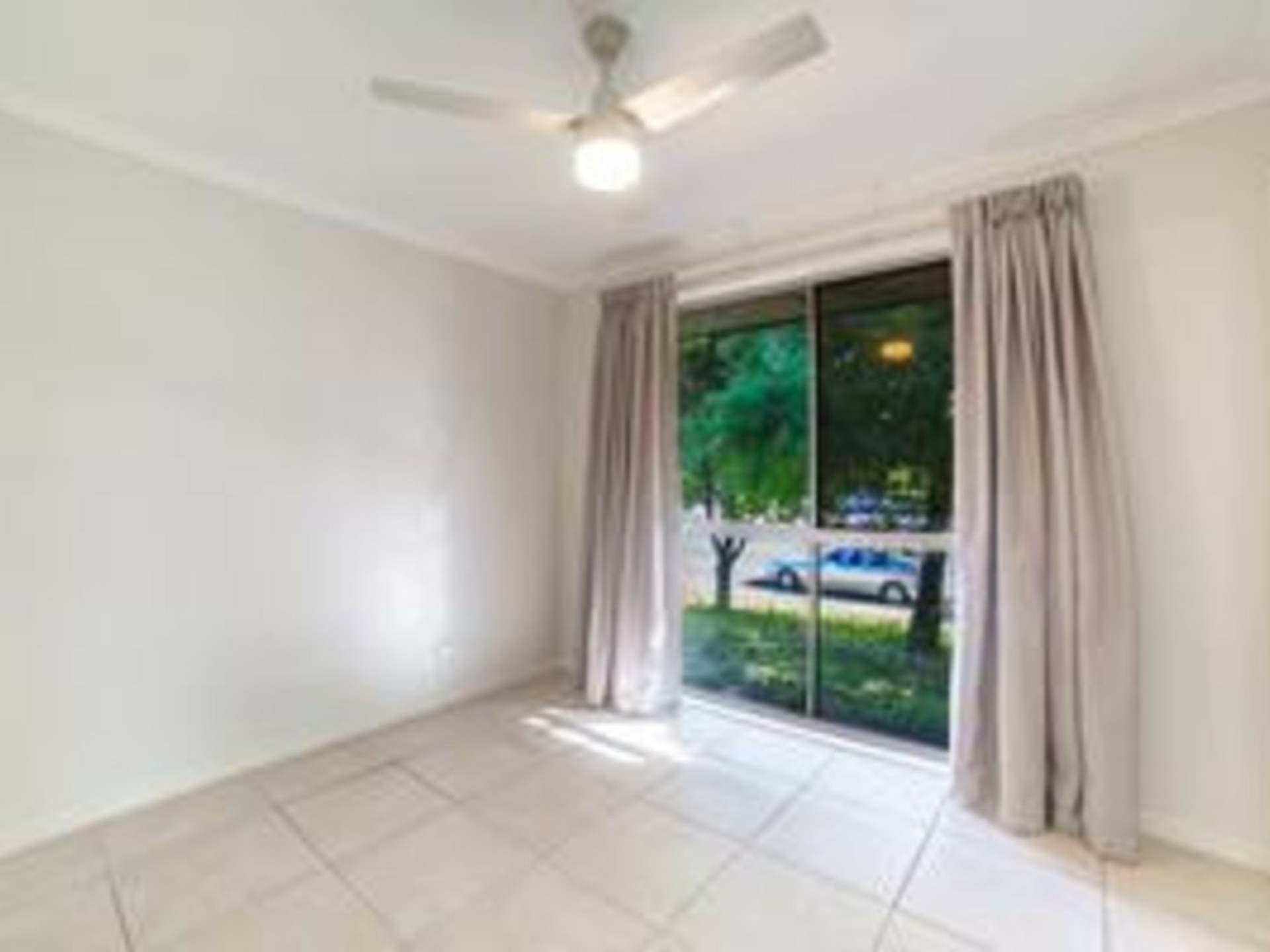 1/7 Napper Road, ARUNDEL