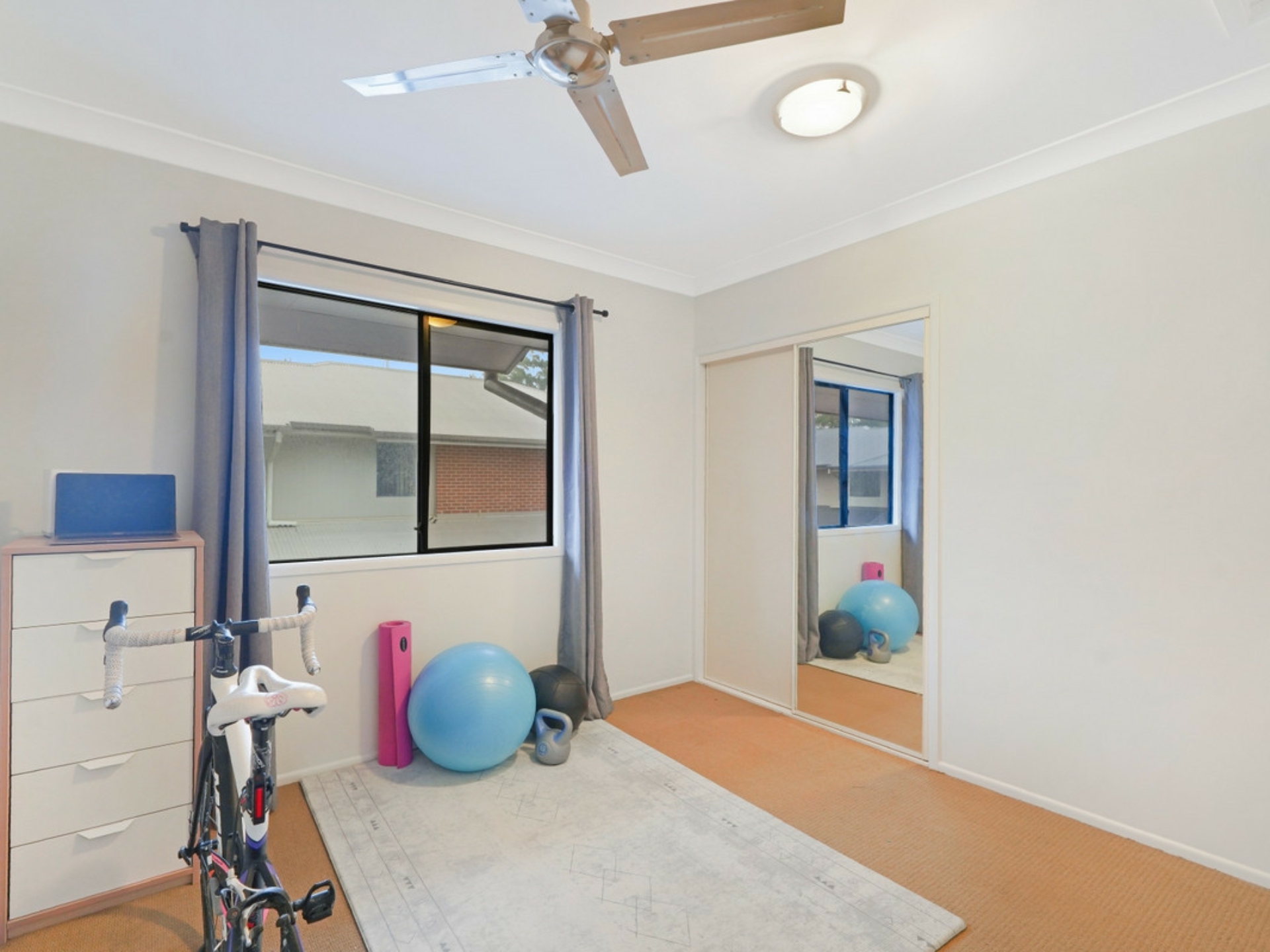 2/170 Whiting Street, LABRADOR