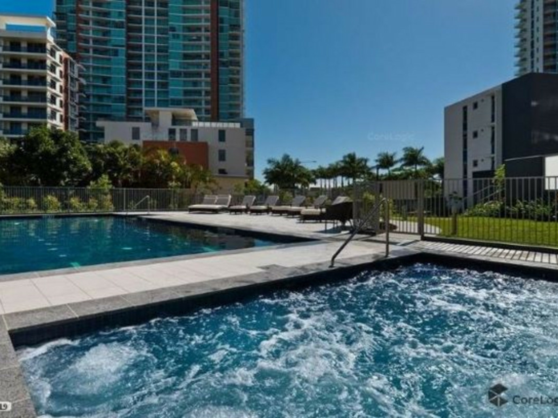 515/6 Aqua Street, SOUTHPORT